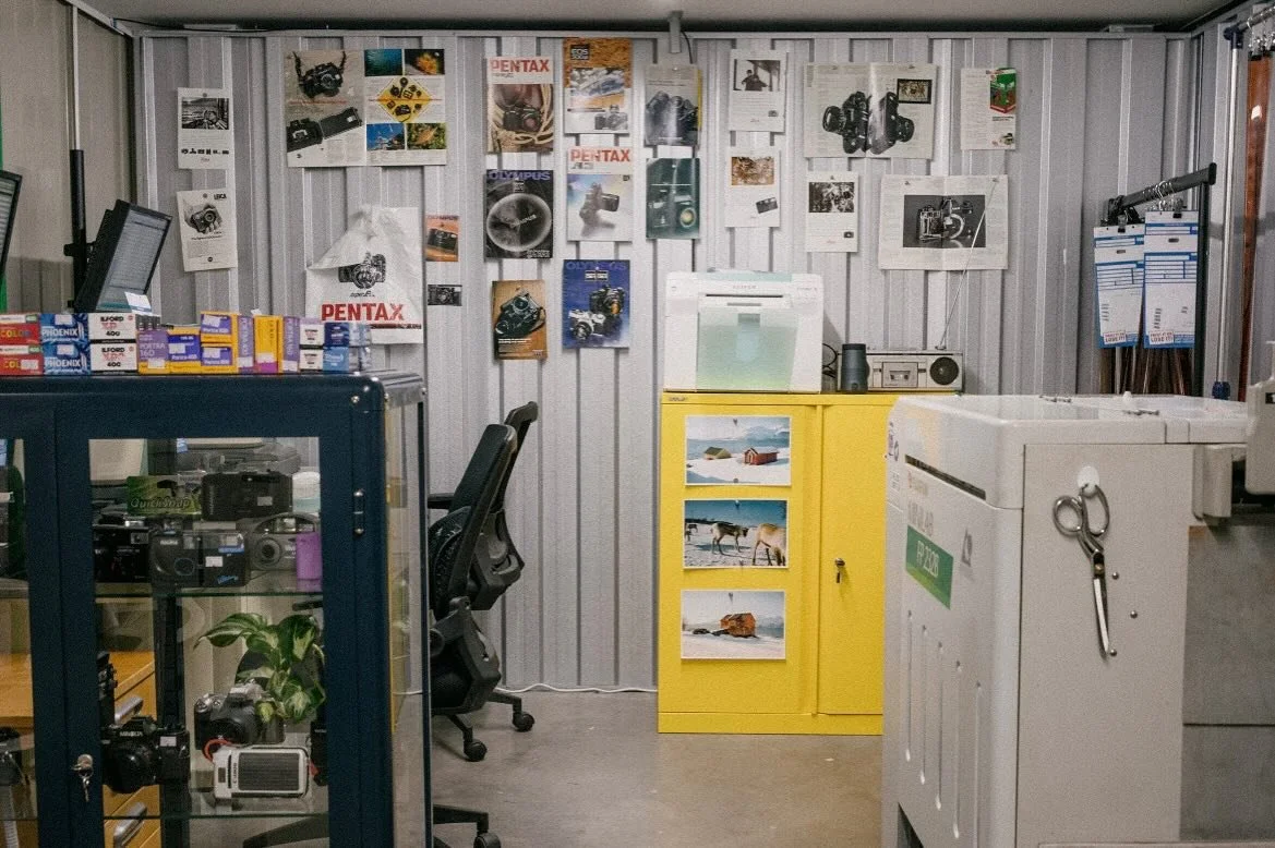 Lab announcement 📣 

We&rsquo;re increasing our drop-in days! You can now pop into the lab on Thursdays + Fridays (10am-3pm) ⏰ 
👉🏼 buy film
👉🏼 collect your negs 
👉🏼 drop off your film 🎞️
👉🏼 browse cameras from @pppcameras 📷 

*As always, y