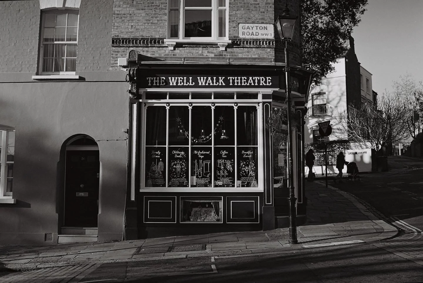 Some great images captured by @westreasure from a roll we developed + scanned last week 
 
🎞️ Ilford XP2
📷 Nikon F60

#pppfilmlab #fujifilm #filmprocessing #keepfilmalive #kodak