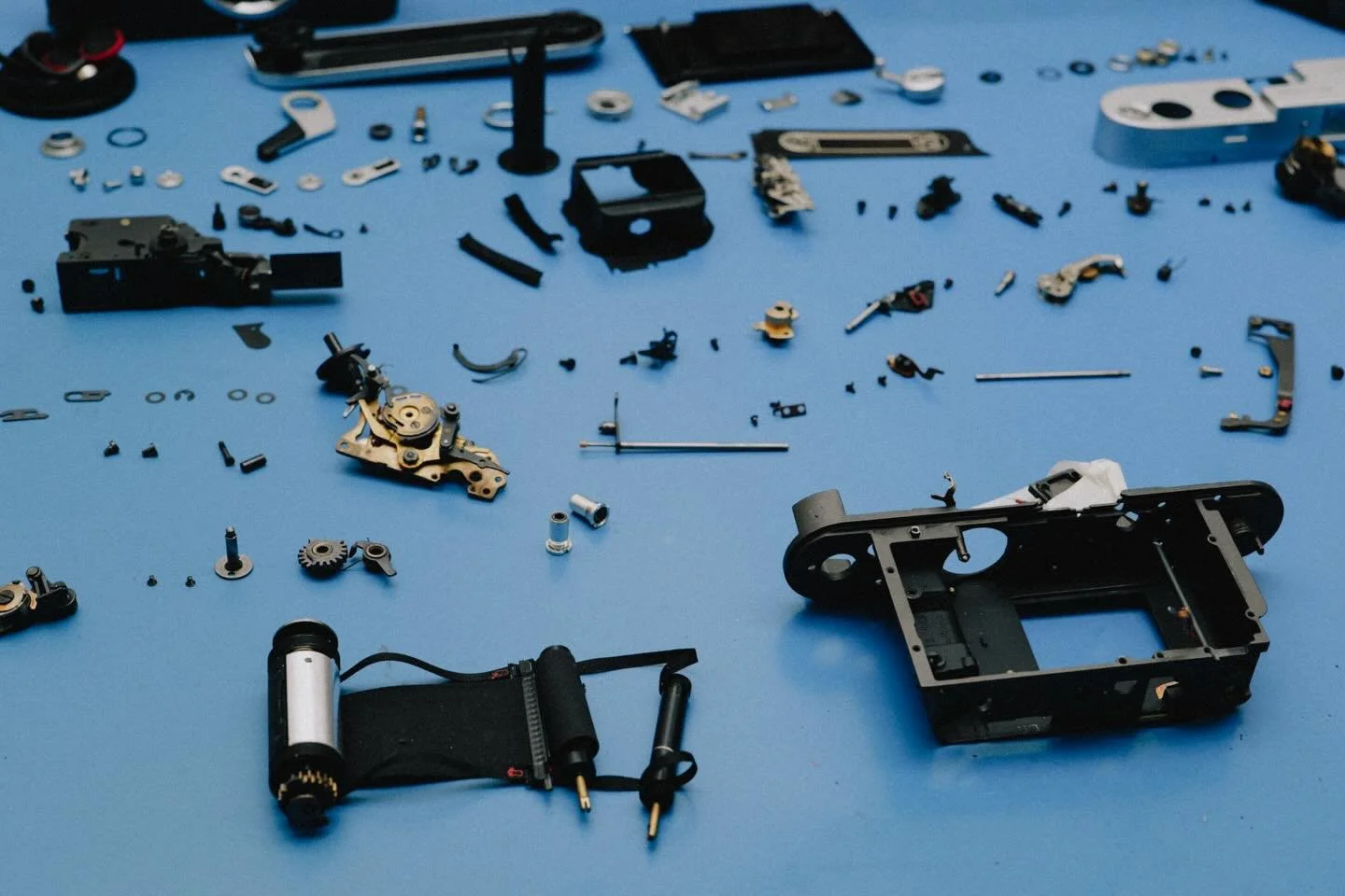 A few recent repairs&hellip;

#leicam4 #pentax #pppcameras