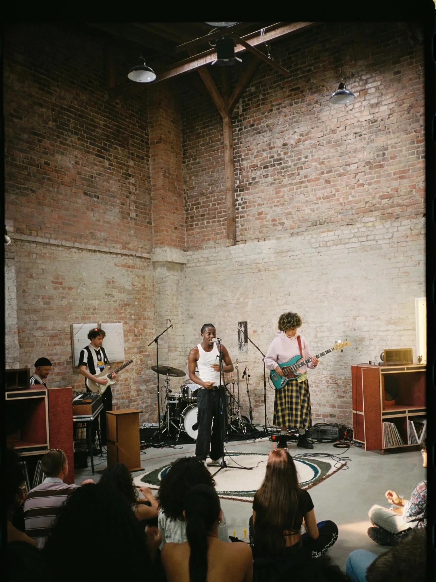 Some great images captured by @reonvanger in Berlin 

developed &amp; scanned by us 

🎞️ Kodak Portra 400 
📷 Yashica T4

#pppfilmlab #fujifilm #filmprocessing #kodak #keepfilmalive