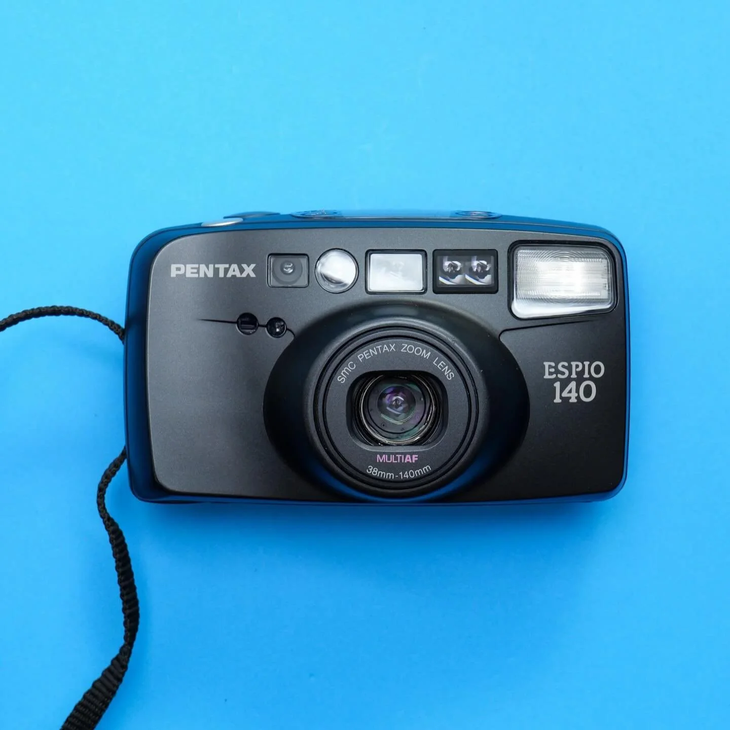 🔥 We&rsquo;ve just added lots of cameras, lenses &amp; accessories to our online store ready for the good weather ☀️

All cameras come with 

🎞️ Free roll of film !
🧪Lab discount 
✅ Warranty 
.
Visit our online store today to find out more 
.
#can