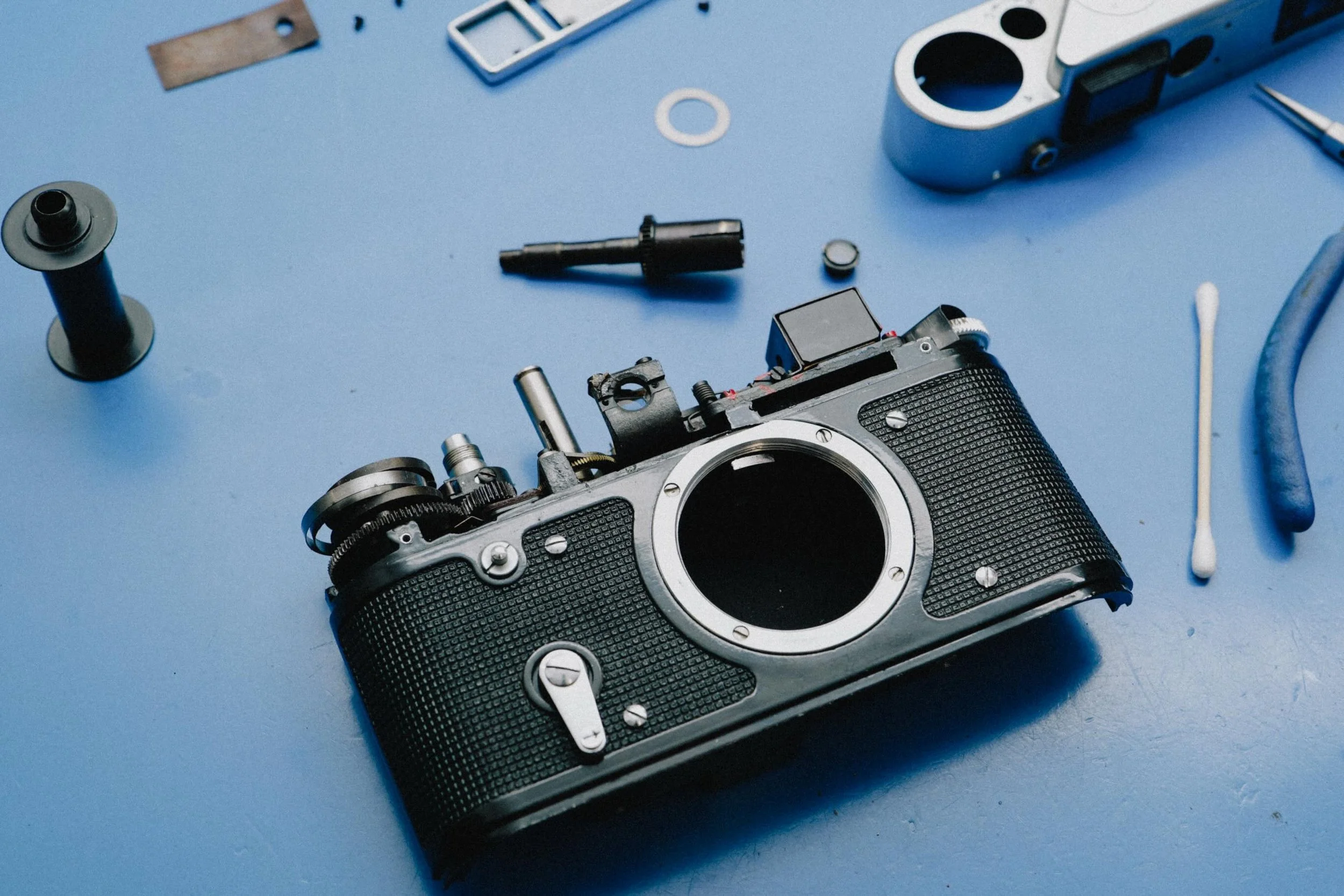 A few recent repairs&hellip;

#hasselblad #nikon #zorki #pentax #pppcameras