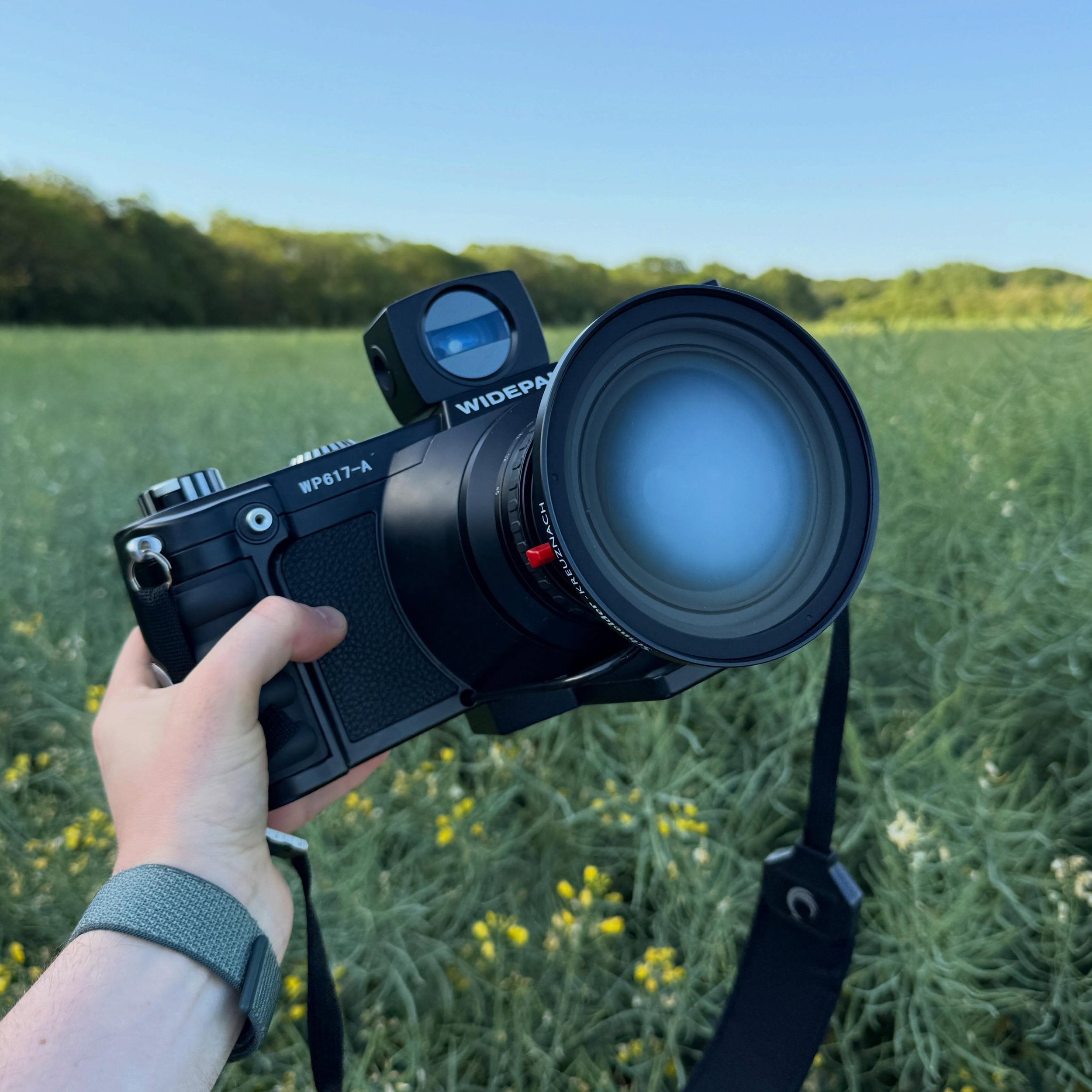 WidePan 617-A &ndash; Now Available

Capturing enormous 6&times;17 panoramic negatives, the sample images shown were captured on Kodak Gold 200 and developed and scanned by @pppfilmlab using a Frontier SP3000. Multiple scans were stitched together to