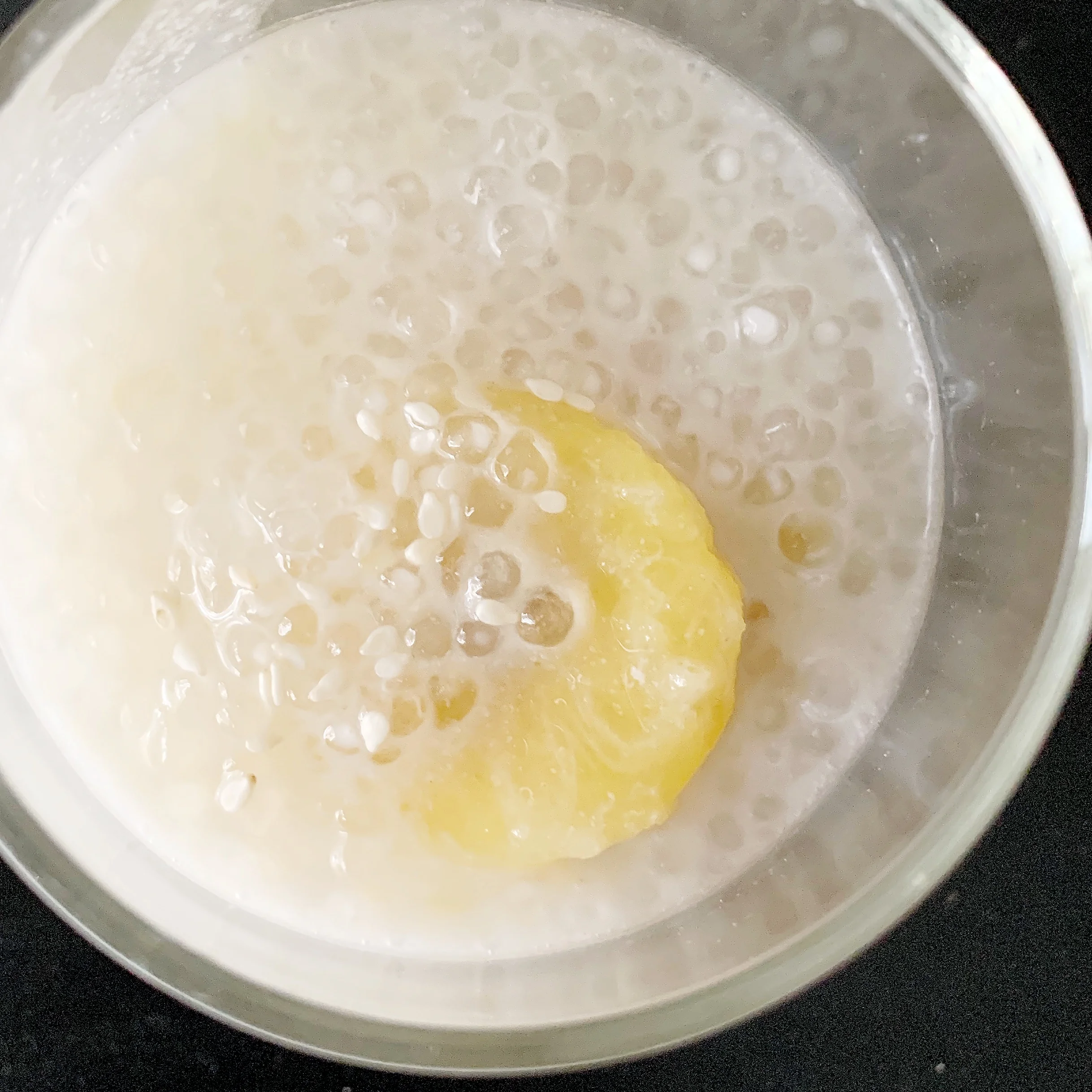 Vietnamese Banana, Coconut, and Tapioca Pudding (Che Chuoi)