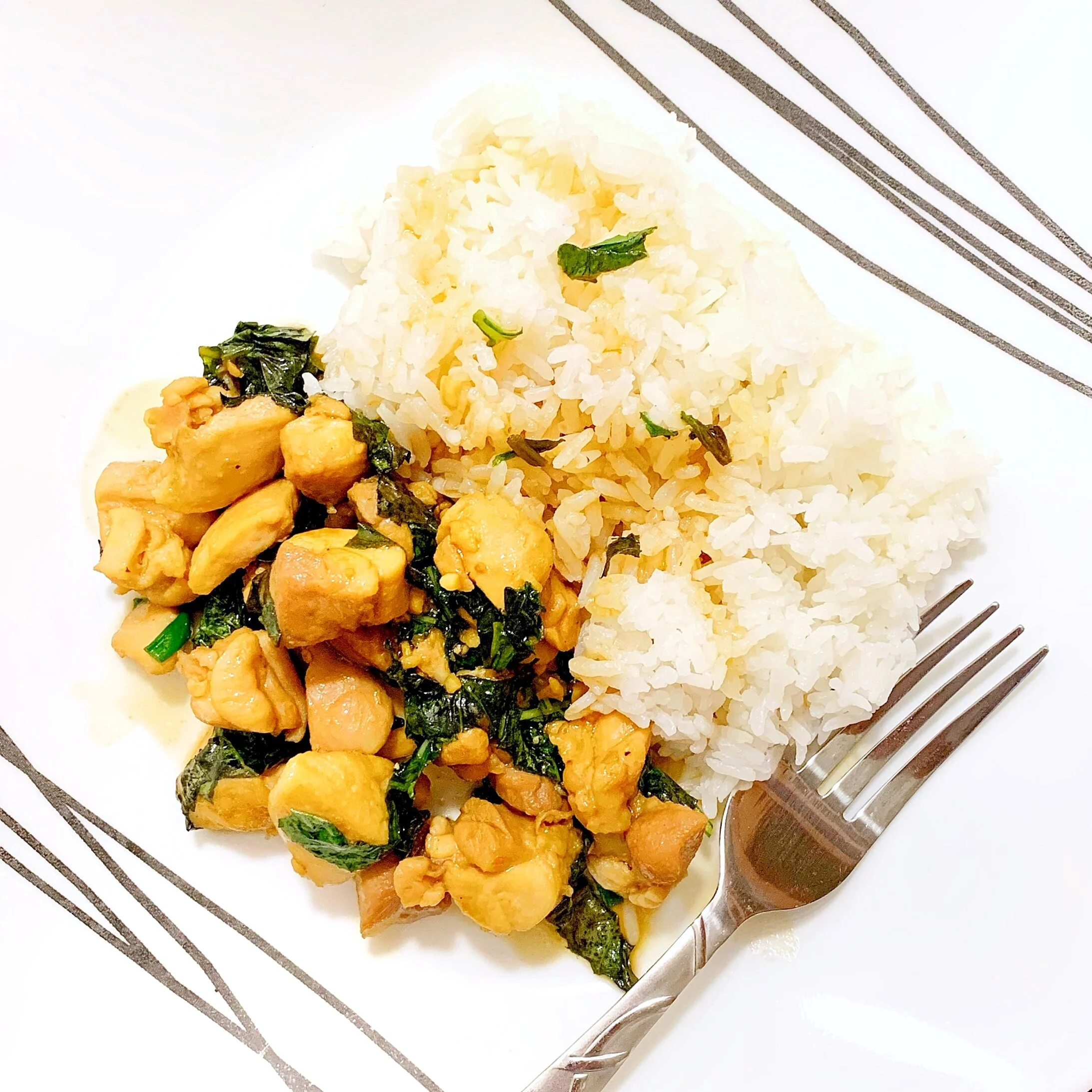 Mint and Basil Chicken Stir Fry (Ga Xao Rau Thom)