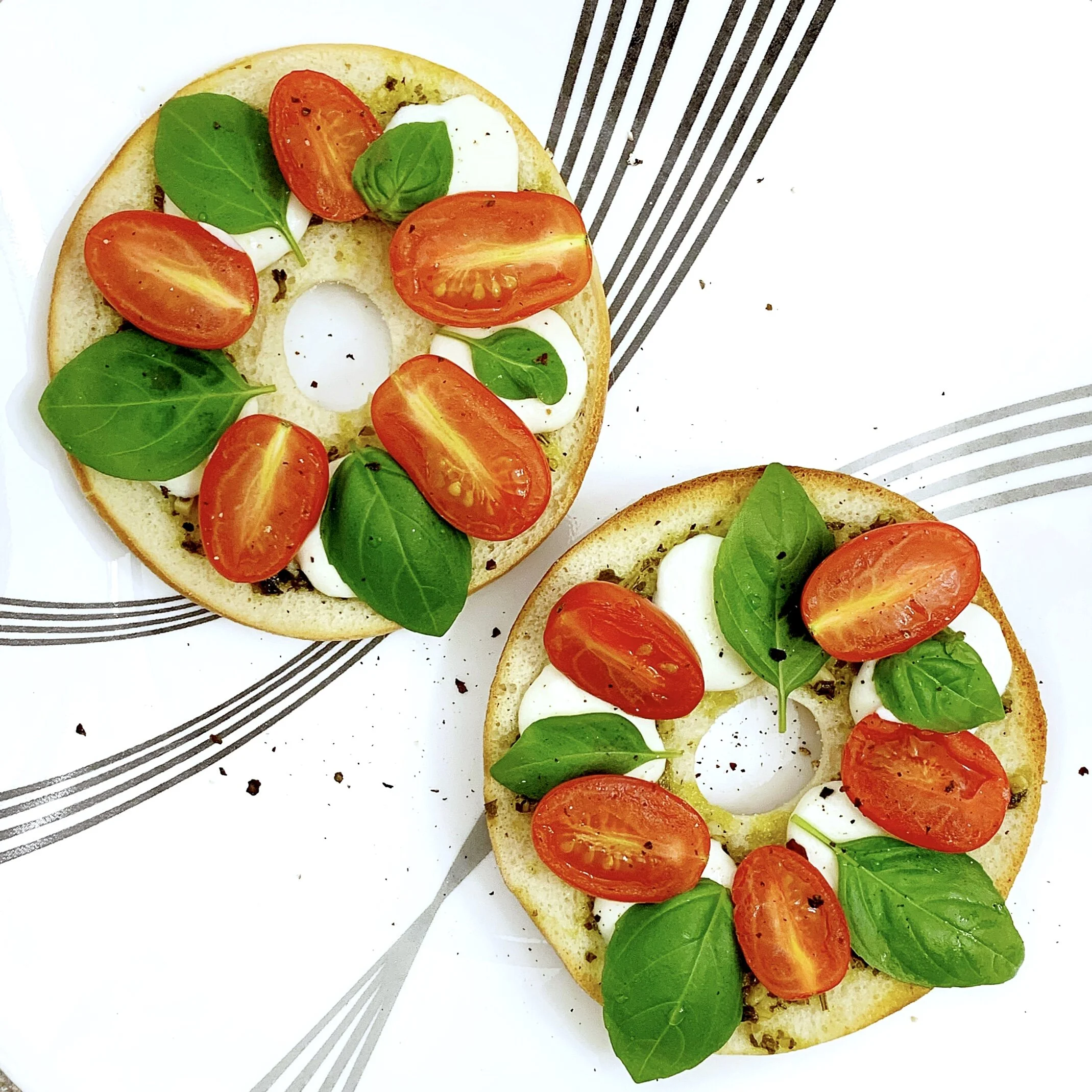 Pesto Caprese Bagels