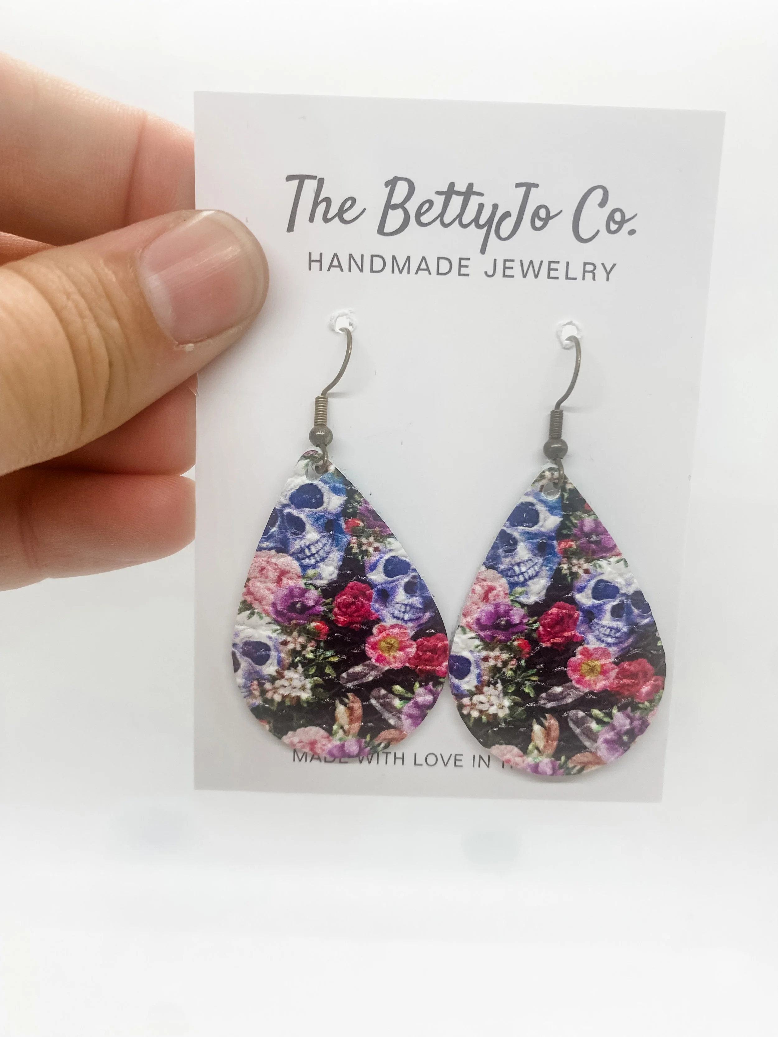 Teardrop Floral Skull