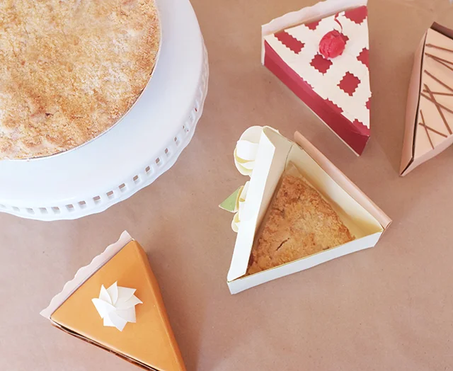 DIY: Pie Container Place Cards