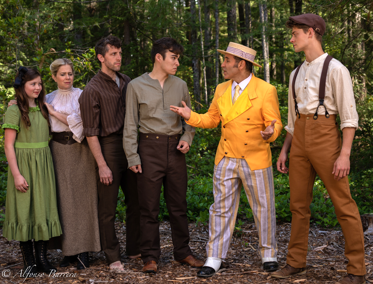 Yellow-Suit,-Tuck-Fam,-Winnie_6336.png