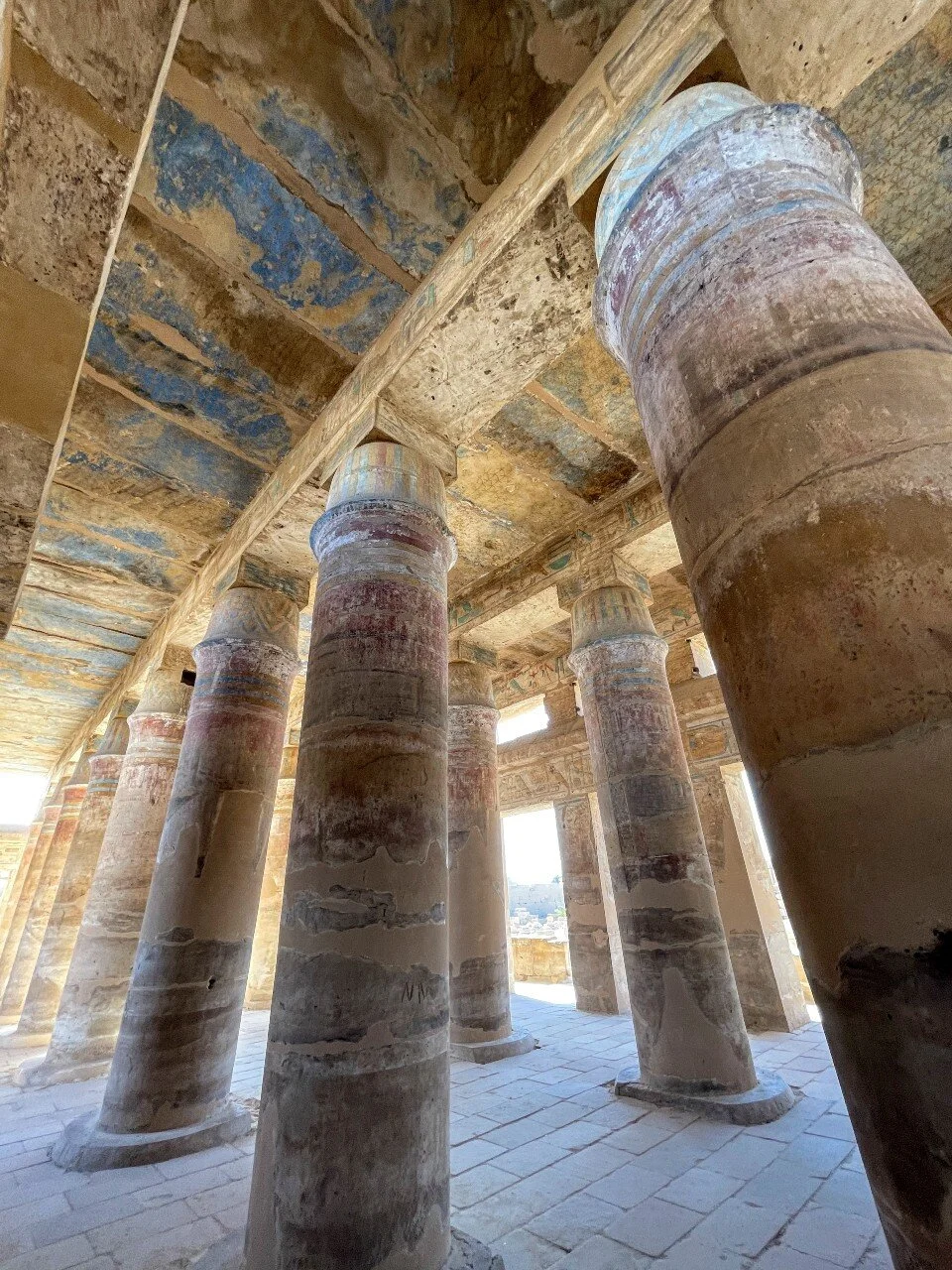 karnak inside colums.jpeg