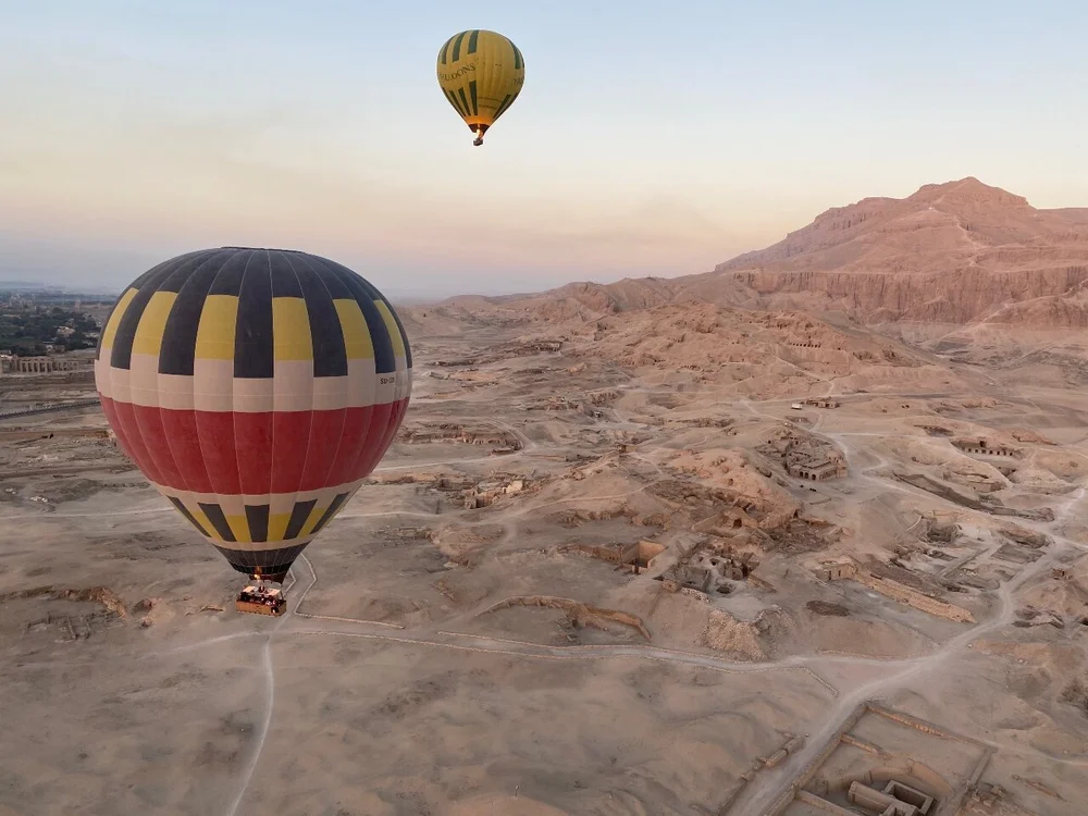 ballon two small.jpeg