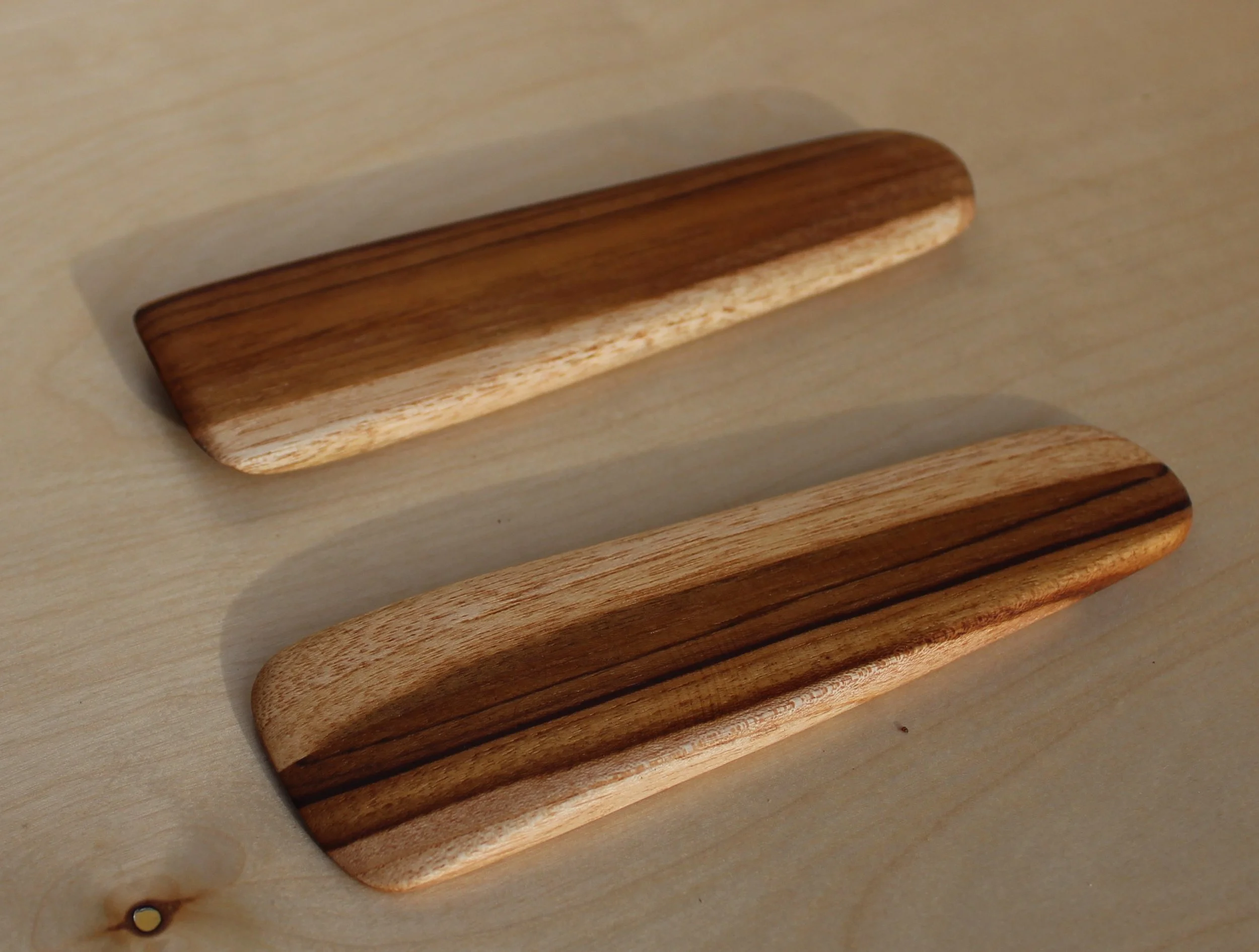 small teak spatula side.JPG