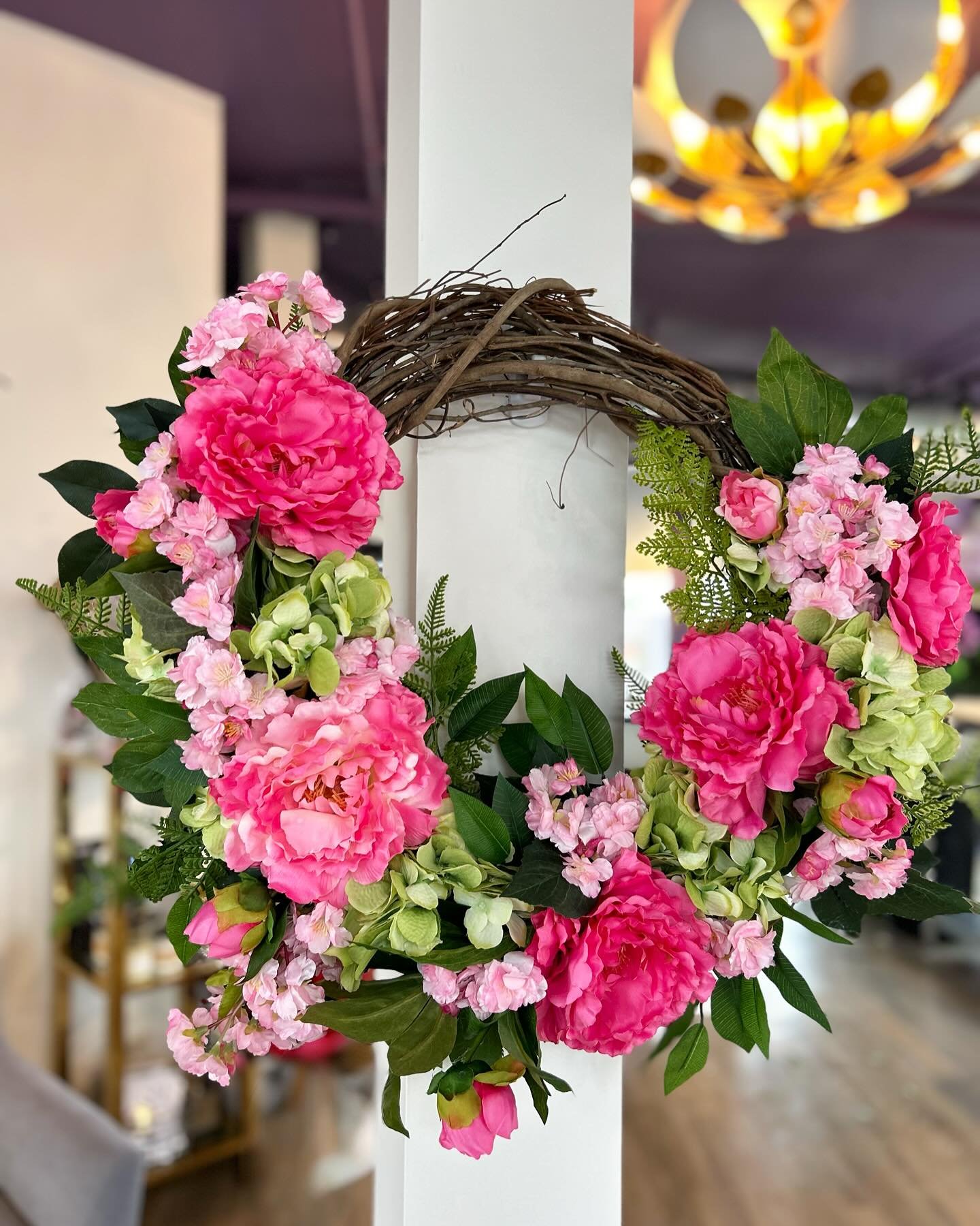 Last night we hosted an awesome spring wreath making workshop at the studio! Spring vibes were much needed on a rainy evening but the peonies were out in full force! Check out some of the gorgeous wreaths made with beautiful faux florals by @dvflora!