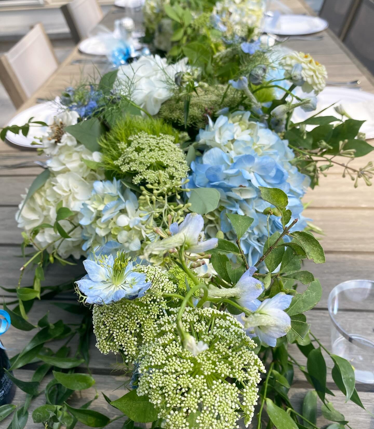 Passover 1st night- White &amp; Brights, Clean Greens, Coastal Cool or Spring Stylish&hellip;  Tall, short, low, lush .. 🫶

We have been taking custom orders and can take them through this Friday. Your vases or ours.  We are opening Monday to delive
