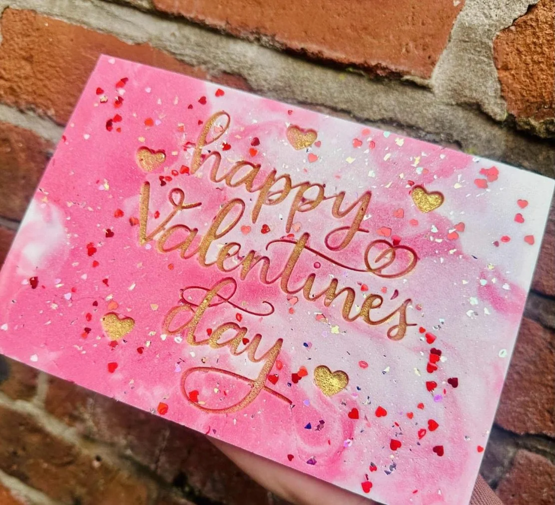 Valentine&rsquo;s is coming&hellip; and nobody does home fragrance like us!💘

WE OWN THE HOME FRAGRANCE GAME! &ndash; SINCE 2021✨
Our bespoke wax melt slabs are made to order, completely personalised, and designed to make an unforgettable gift. Whet