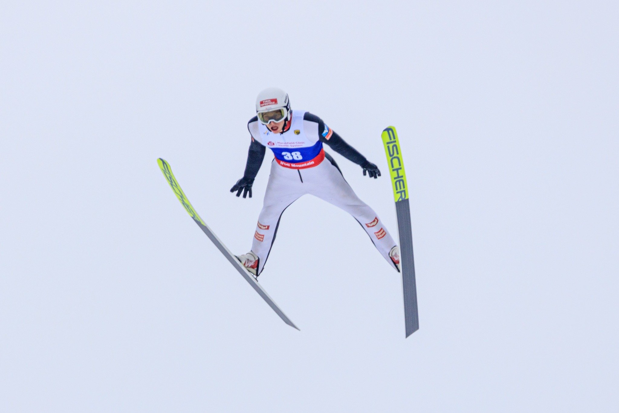 One of many shots from Sunday's FIS Continental Cup Ski Jumping Competition 2025 at @pinemountainresort. I took so many pictures! More to come
.
#shotoncannon #ironmountainmichigan #skijumps