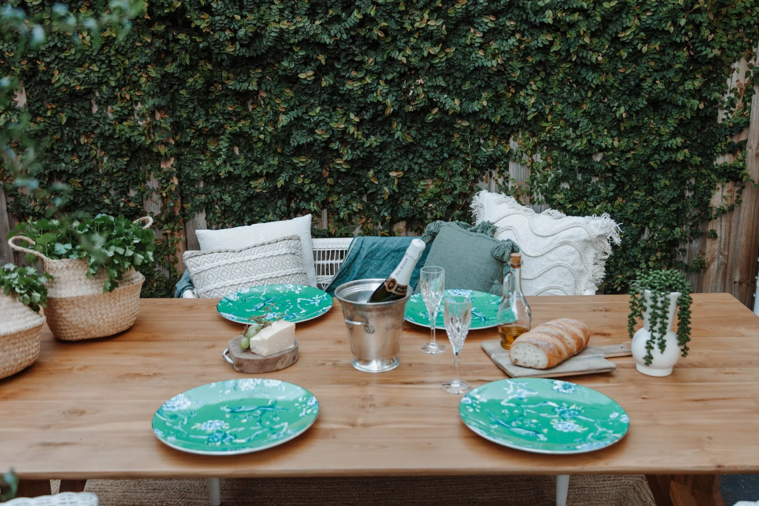 E70C7834-94D4-48E8-AE94-0A4668159E3C