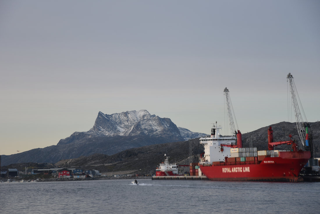  Research vessels in Greenland. 