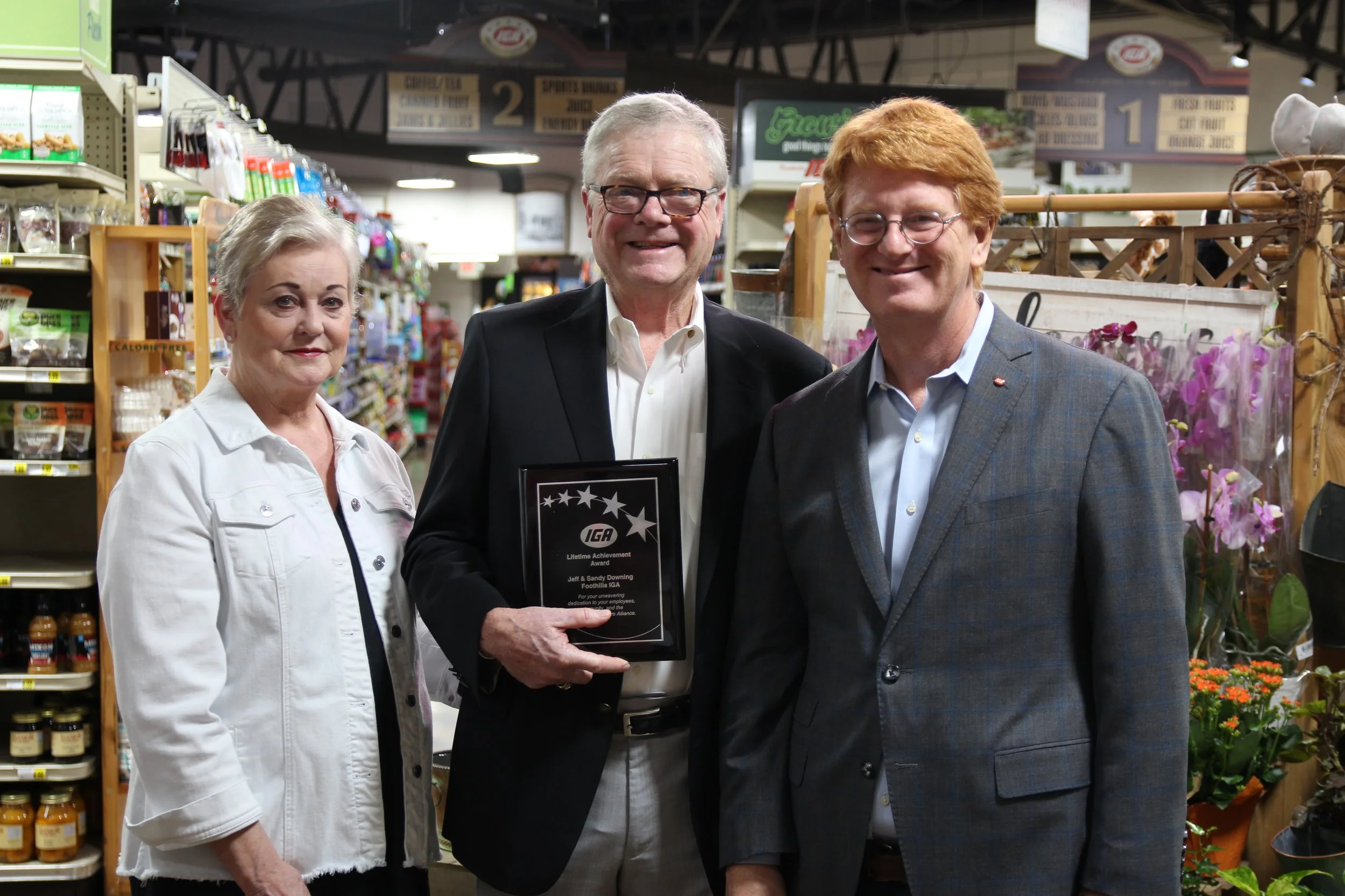 Foothills IGA Owners Leave Legacy of Exceptional Service in Community &amp; Grocery