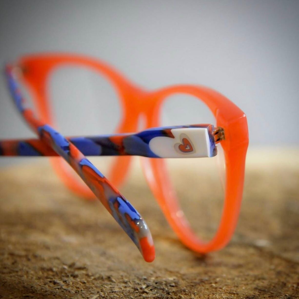 It&rsquo;s colours like this that make the Agatha Ruiz De La Prada Range stand out!  Designed with exclusive acetates, this range is full of fun ❤️💜🧡💚💙 
-
Whilst style is a focus, Agatha Ruiz de la Prada makes practicality and comfort a priority,