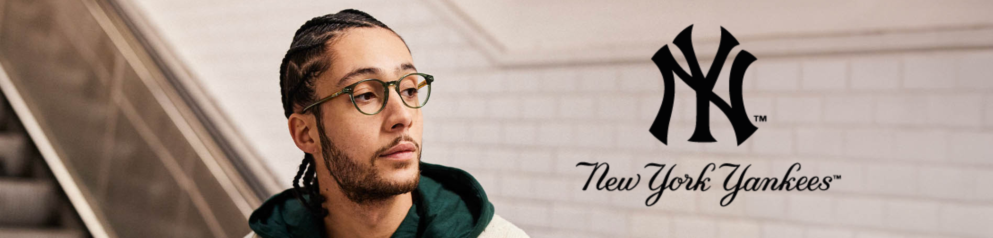 NEW YORK YANKEES BANNER.png