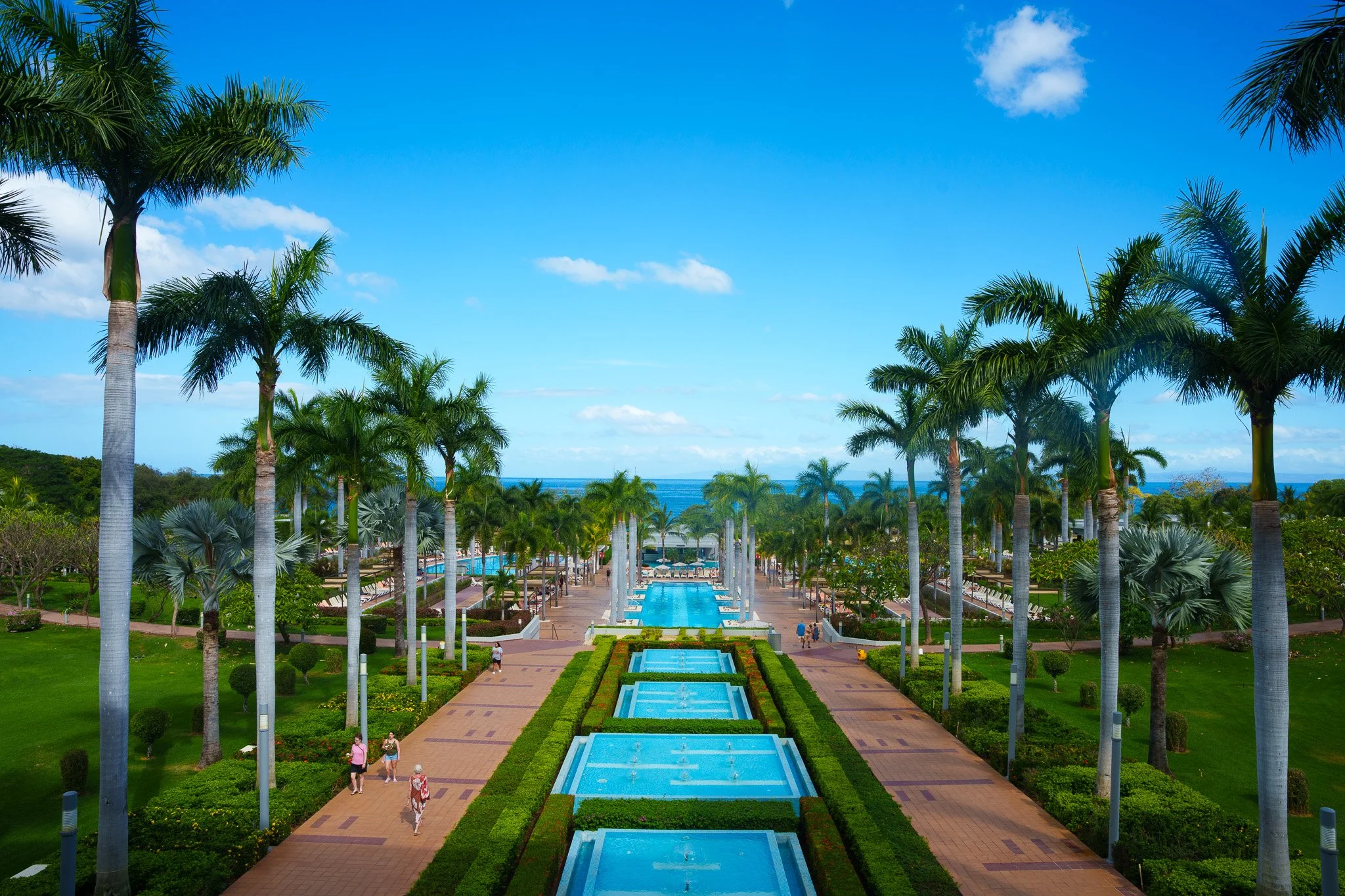 A Soft-Landing Honeymoon for the Family-Focused Bride: Hotel Riu Palace Costa Rica, Guanacaste