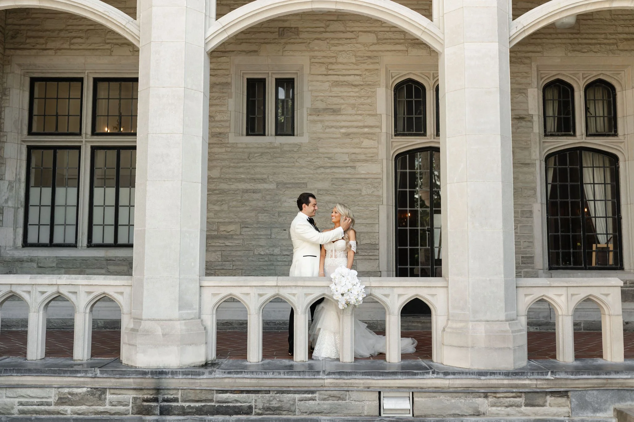 Old Hollywood Meets Modern Romance at Leah &amp; Alexander’s Casa Loma Wedding