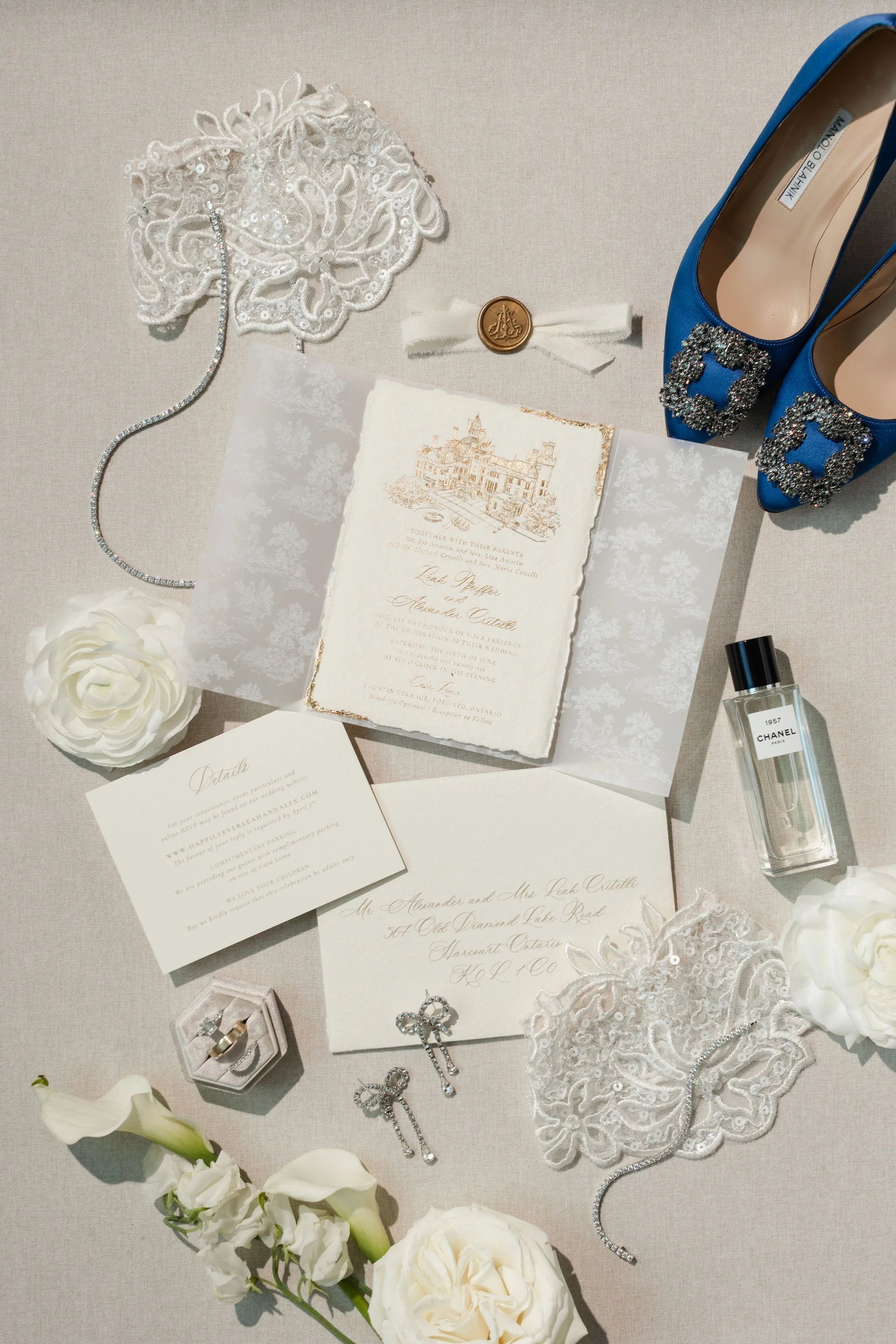 Canadian Bride Guide Leah and Alexander at Casa Loma