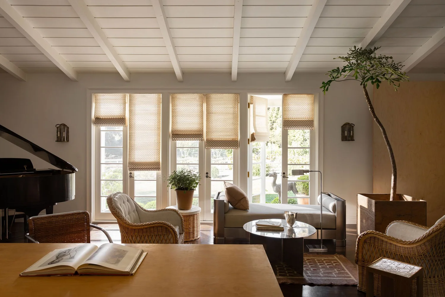 install-LEAM532-06-klara-wheat-alabaster-v3 (1).jpg