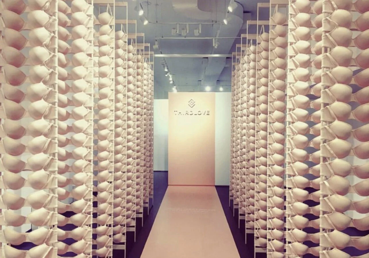 WHY WE LOVE POP-UPS IN 2022