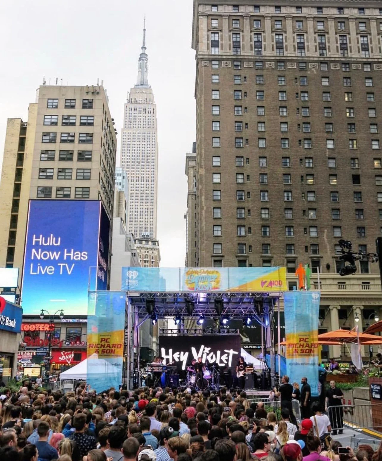 BRING YOUR EVENT OUTDOORS AND MAKE IT A SUMMER TO REMEMBER