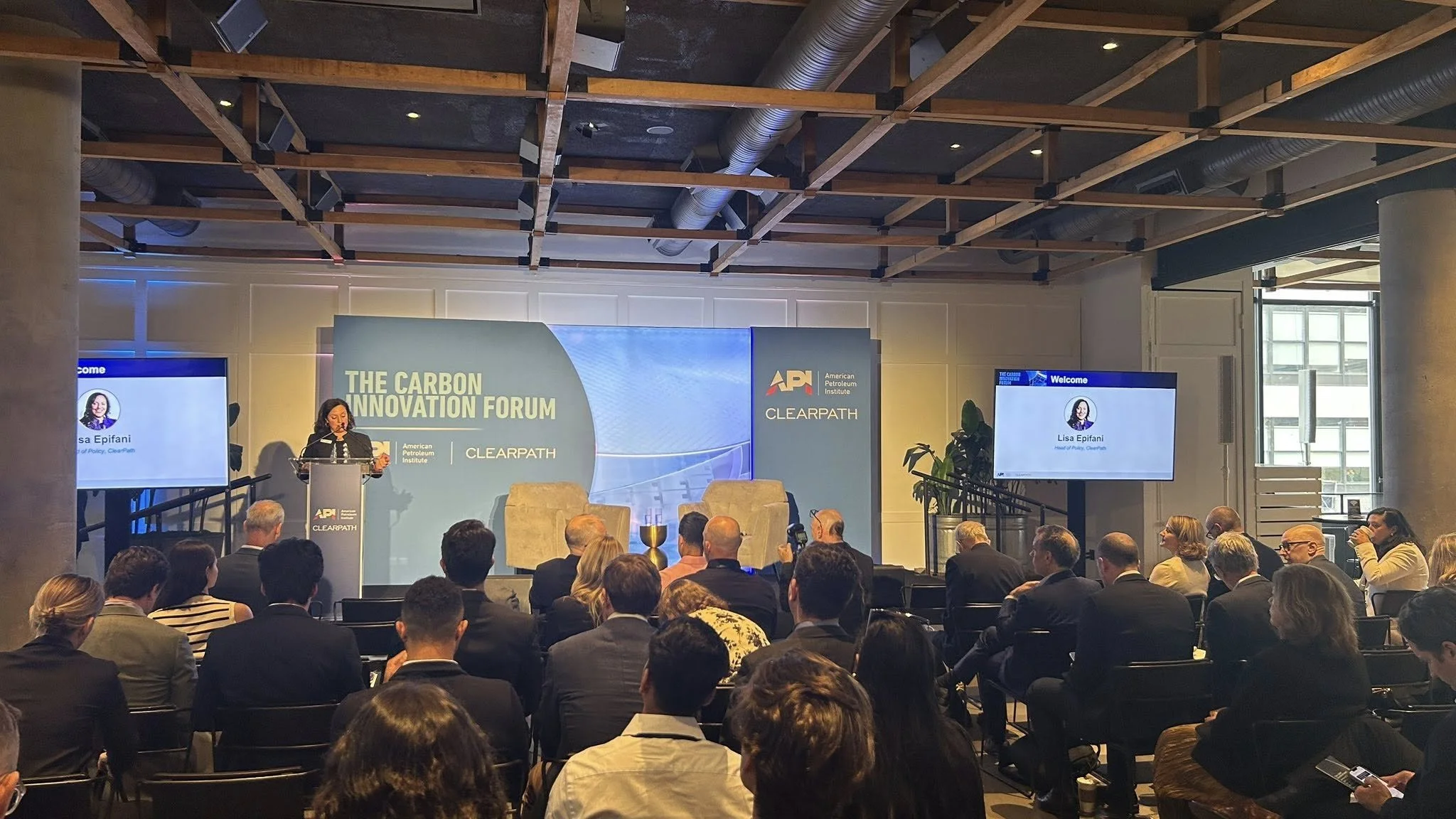 EVERYTHING YOU NEED TO KNOW ABOUT THE DOUBLE-EDGED SWORD OF AI IN EVENTS: OPPORTUNITIES AND RISKS 