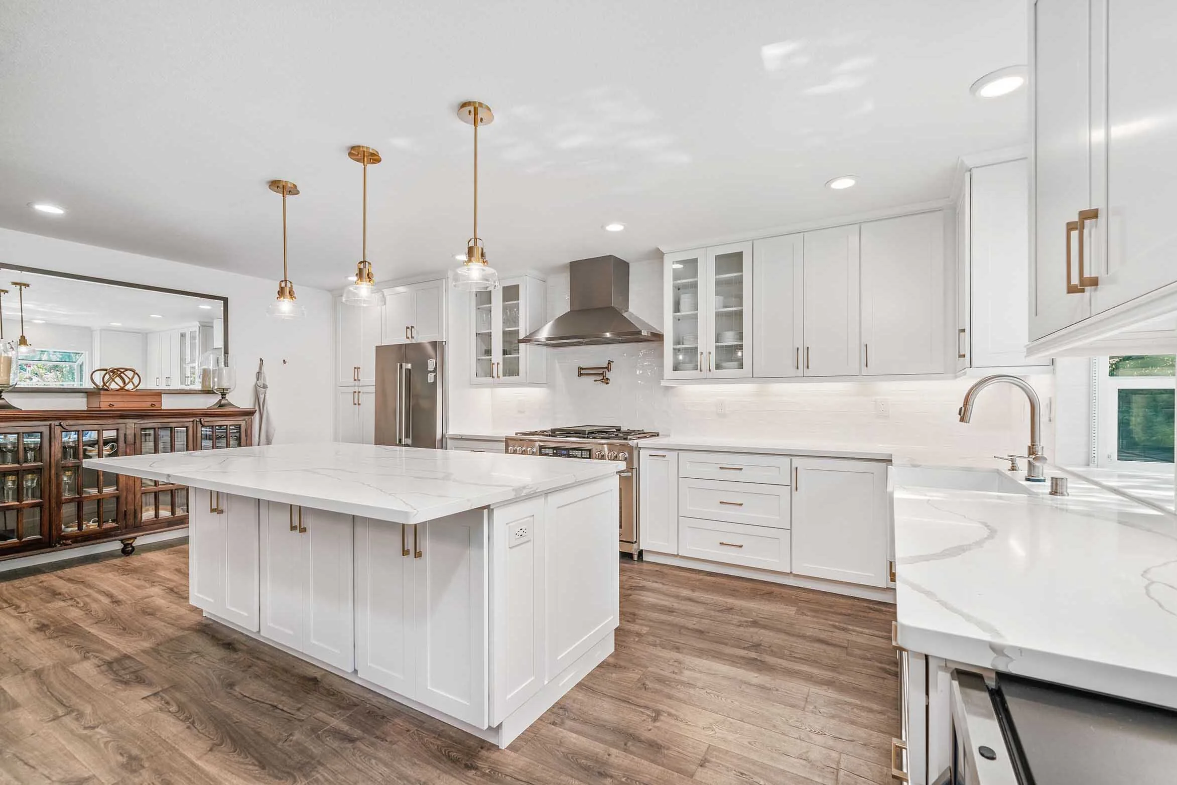 Things to Consider when Hiring a Home Remodeling Contractor