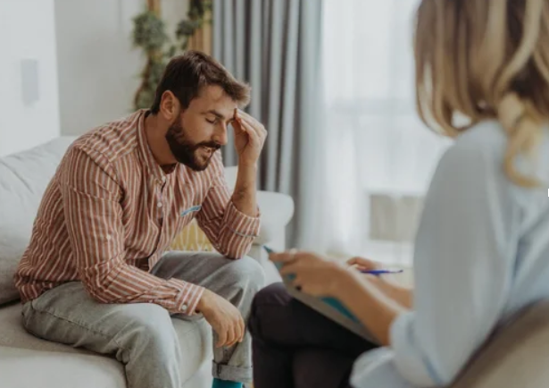 Therapy session in Bondi Junction focused on emotional wellbeing, relationships, confidence and positive change.
