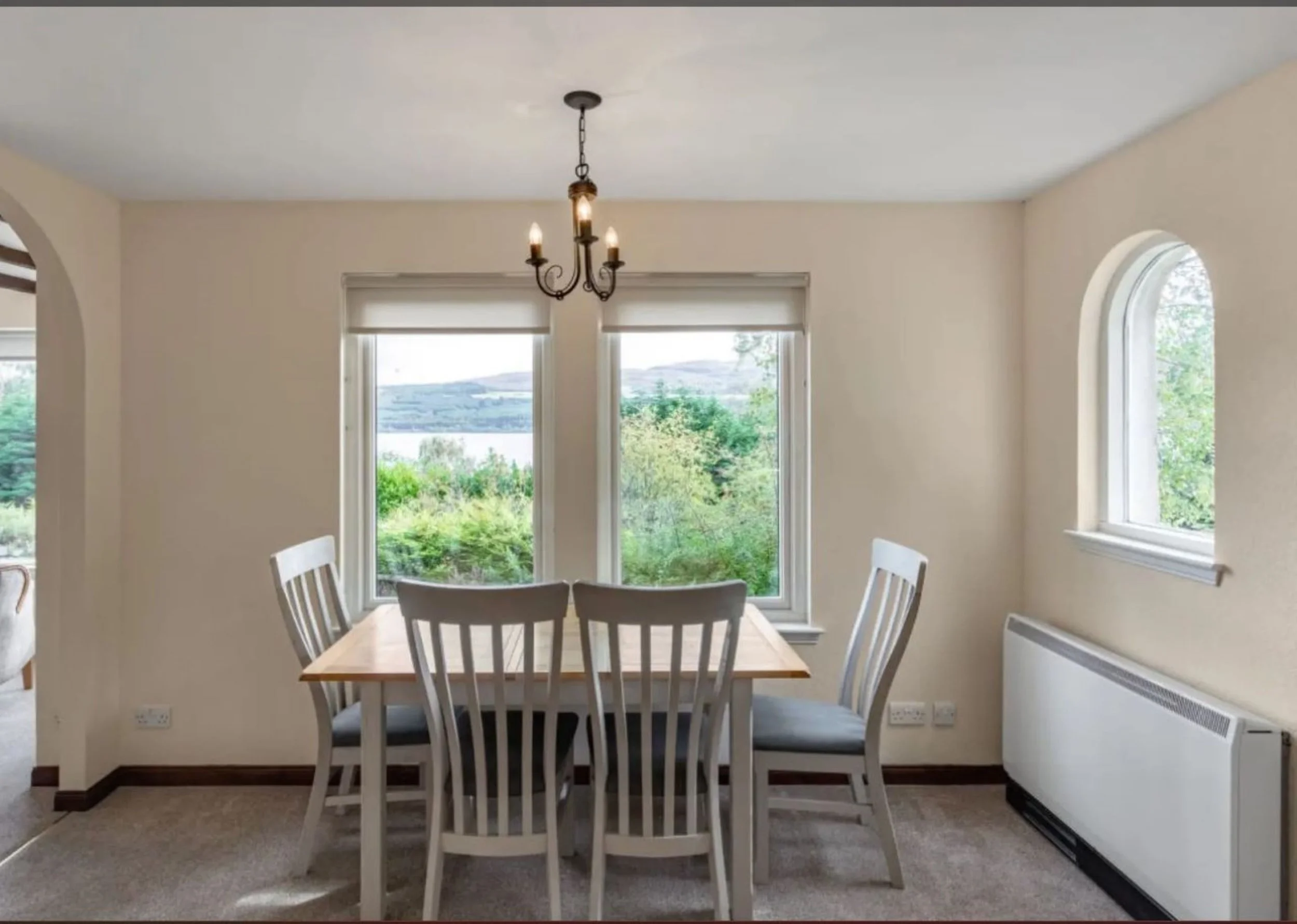 Braeside Dining 1.jpg