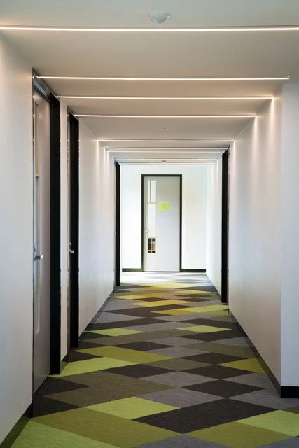 Hallway/waiting area