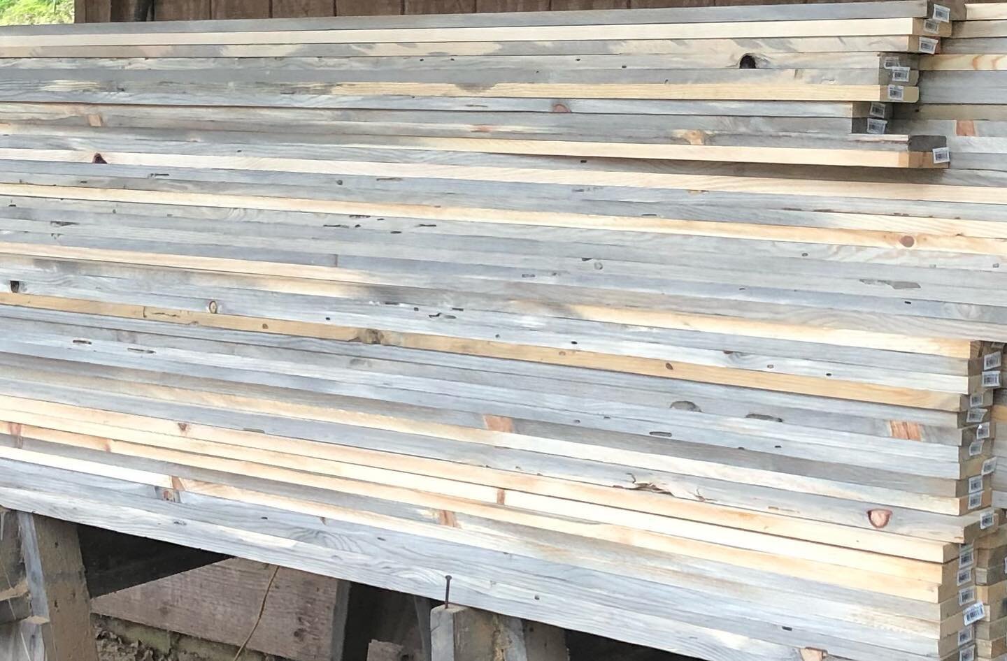 What have we been up to? Working on a big order of blue, ponderosa pine signs! 500 almost ready to go out. We will be offering these in our store soon. They wood burn very well. Let us know if you like them or not. 

#rusticwoodsupply #newproduct #ne