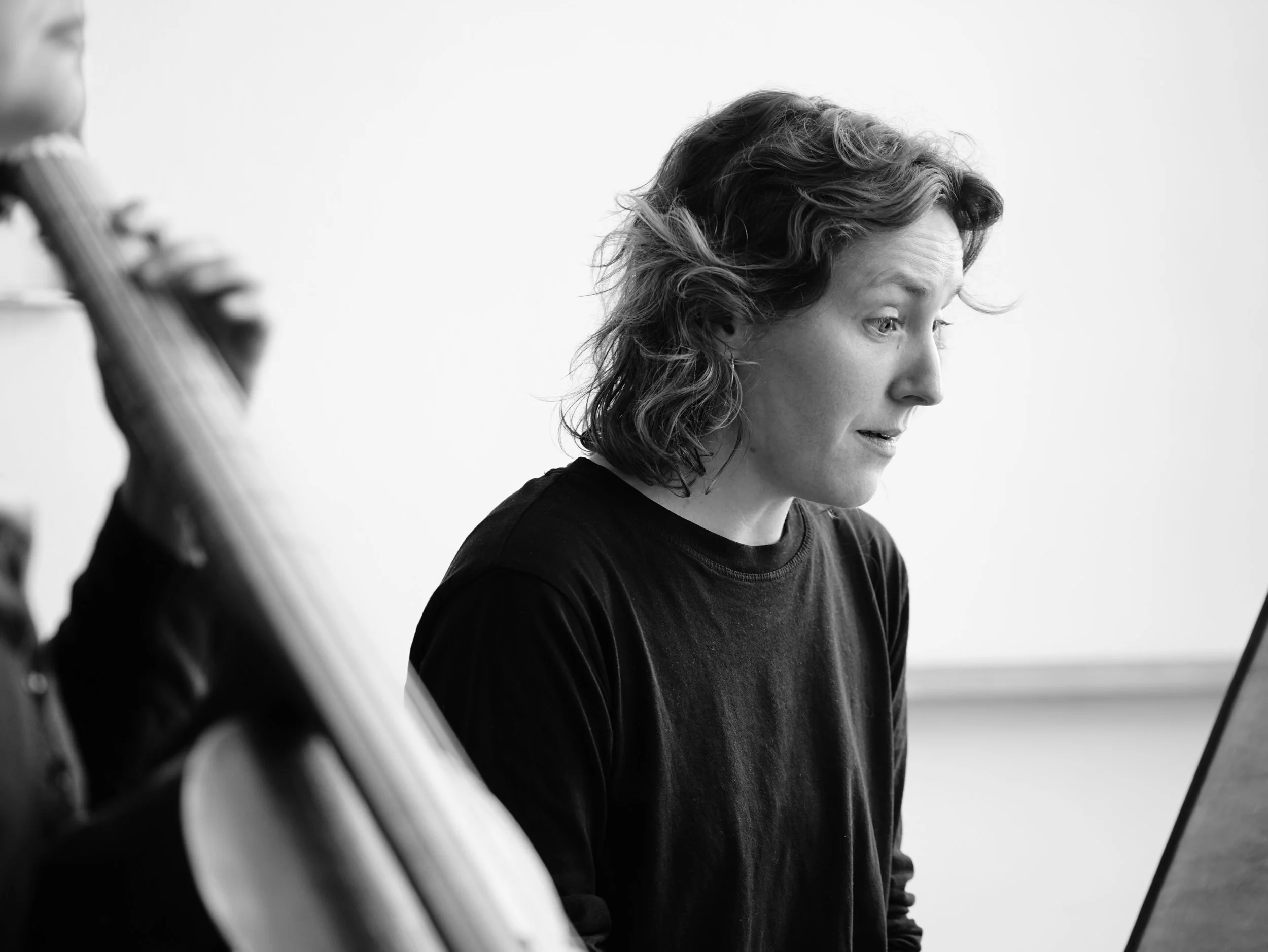 "... soprano Charlotte Nachtsheim, who has a remarkable ability to adapt her voice to the timbre of the period instruments." 