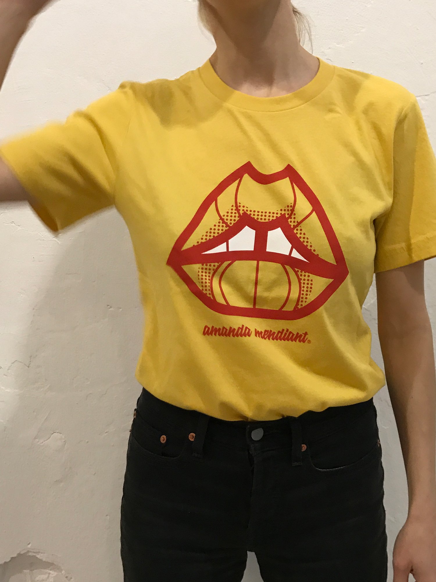 Web25-Amour-Tee-3.jpg