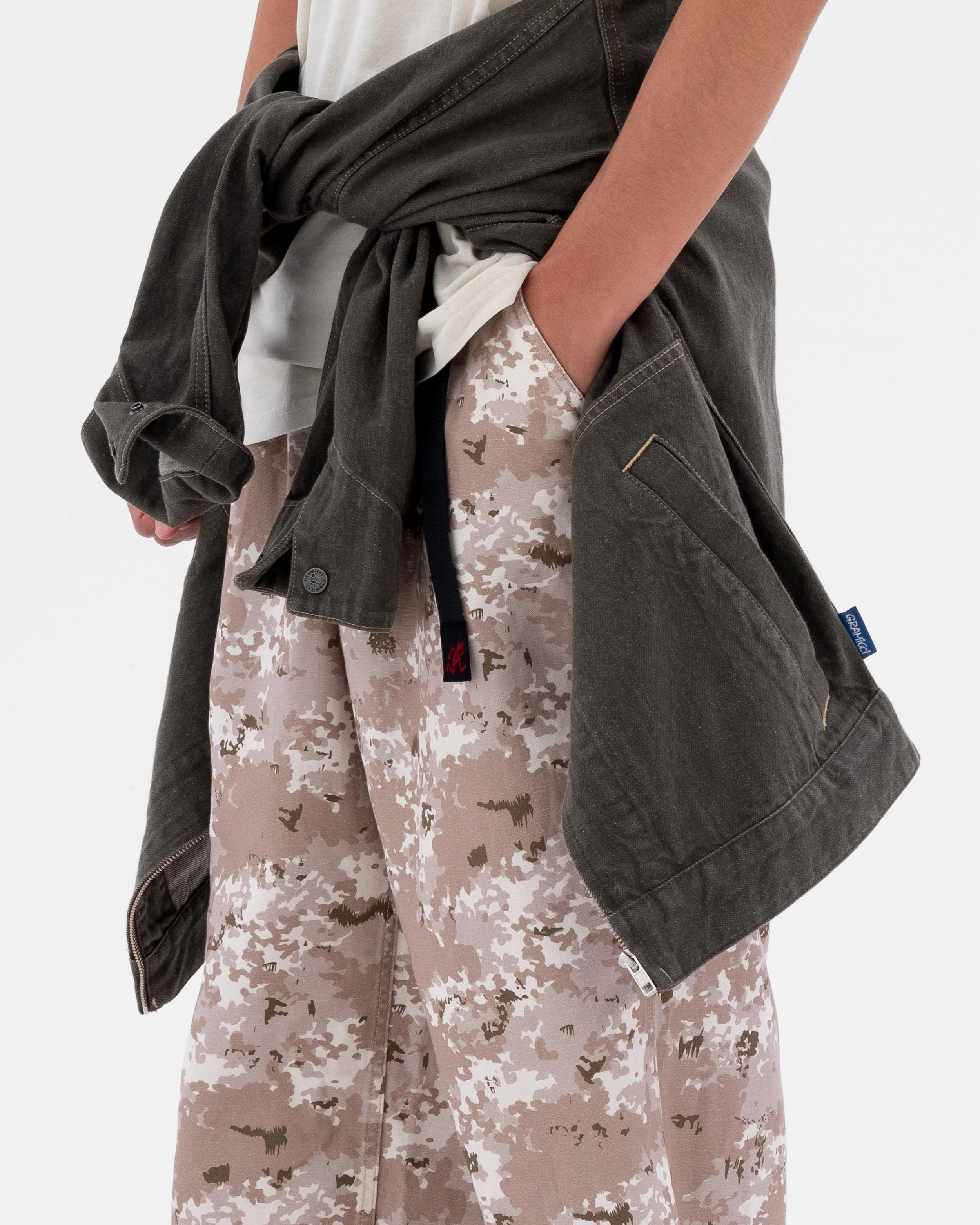 Gramicci AW25 Push-72.jpg