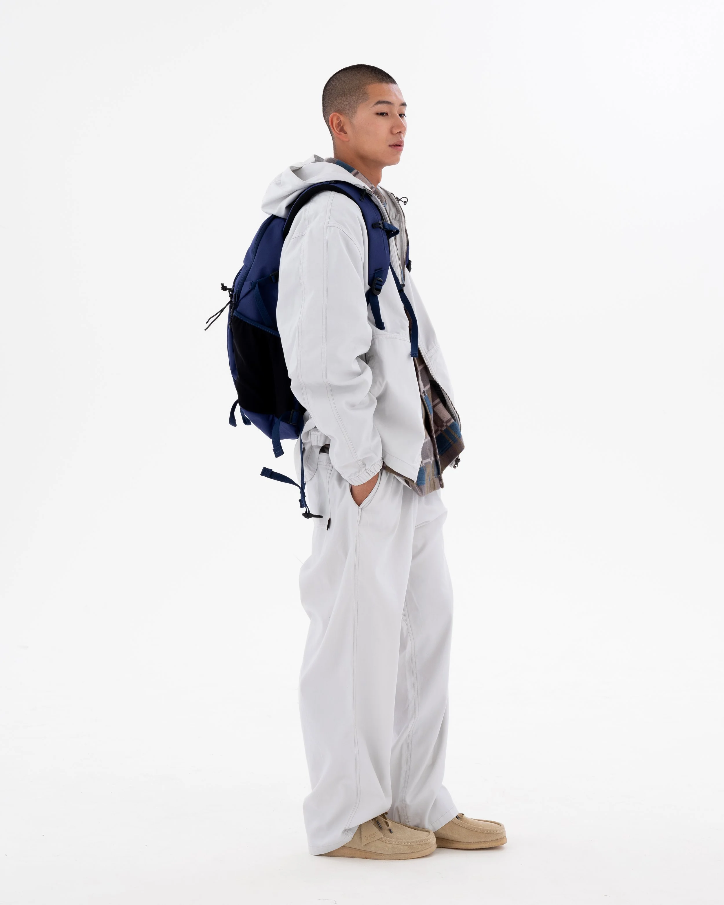 Gramicci AW25 Push-64.jpg