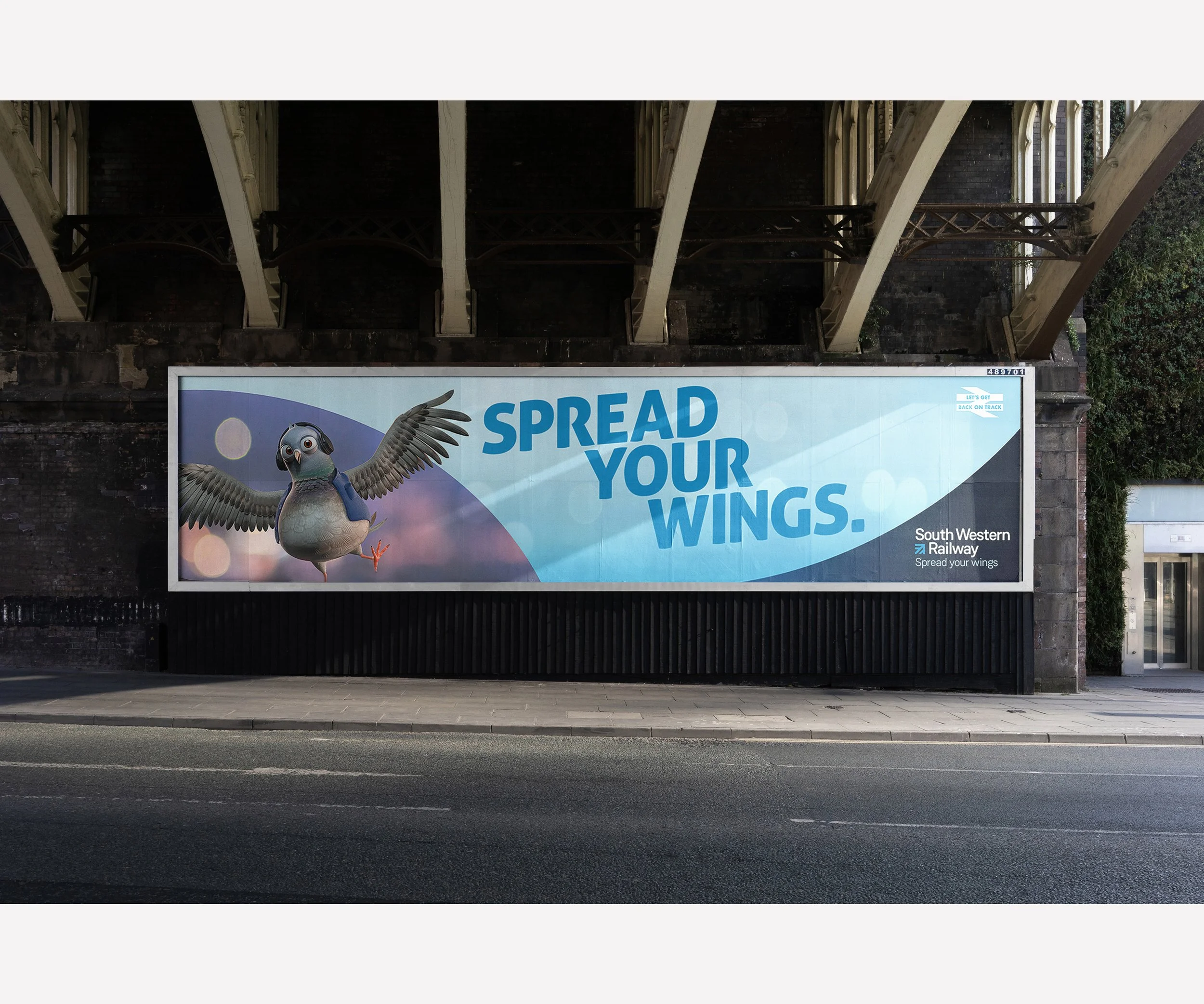  SOUTH WESTERN RAILWAY SPREAD YOUR WINGS  Design and art direction of advertising campaign. Including all out-of-home advertising, social media assets and campaign  identity guidelines.  Made with St.Luke’s.  Bird characters by Nexus. 