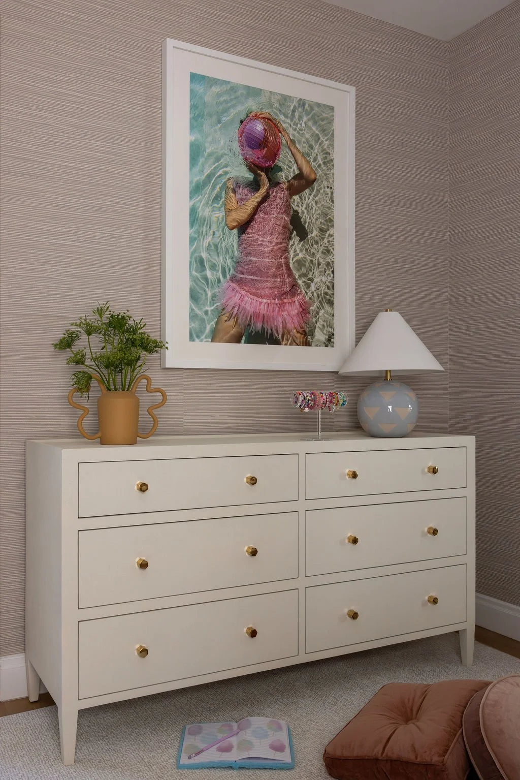 Guest room dresser second angle