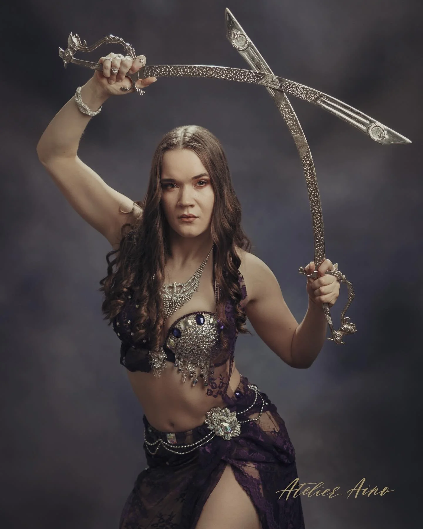 Soturi, muusa, rakastaja, neito, kuningatar, mystikko/n&auml;kij&auml;, papitar, mets&auml;st&auml;j&auml;t&auml;r, universaali &auml;iti, tiet&auml;j&auml;/alkemisti, villinainen, viettelij&auml; ja parantaja&hellip;

Visio ja suunnitelma arkkityypp