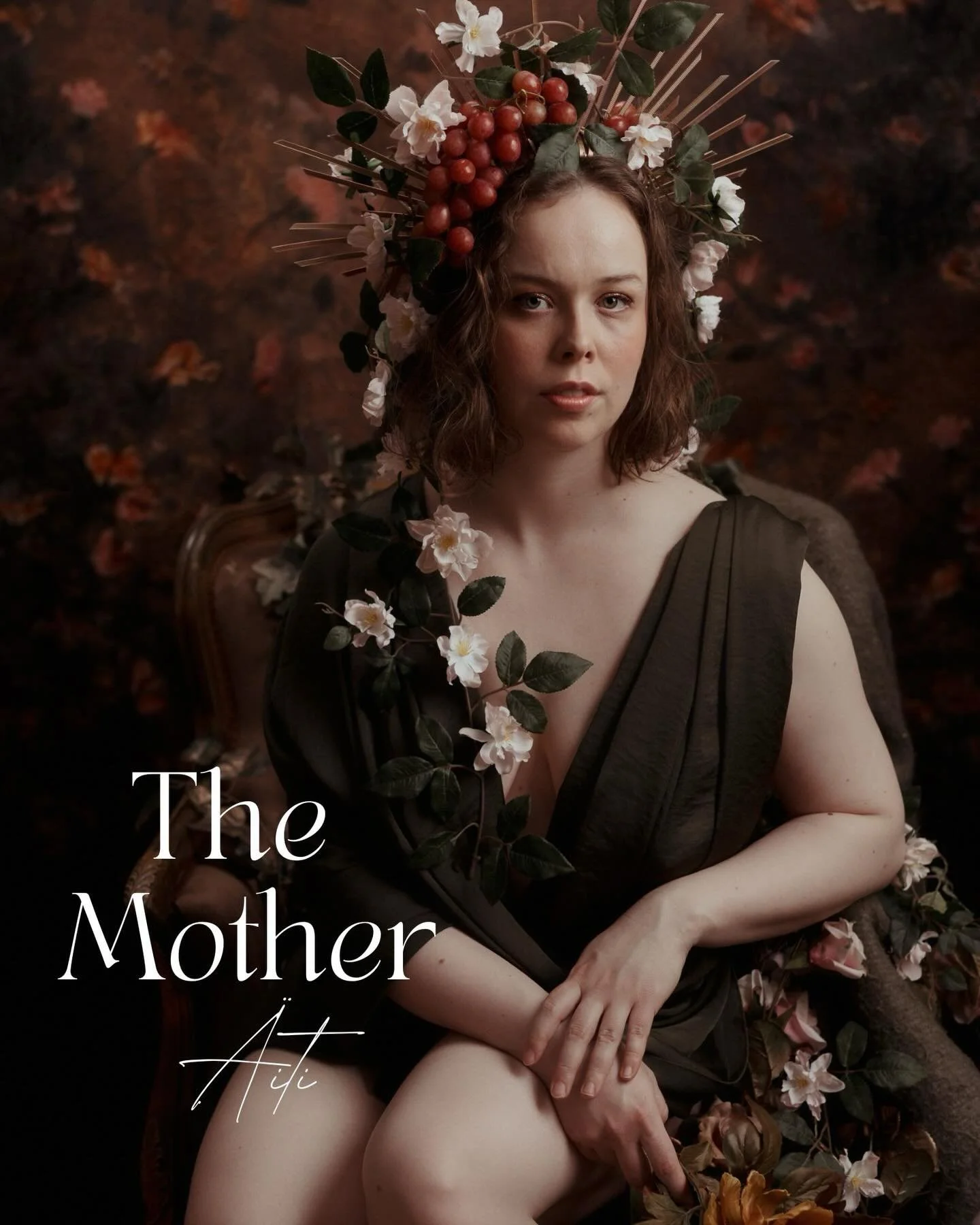 &Auml;iti-arkkityyppi kantaa sis&auml;ll&auml;&auml;n pyh&auml;&auml; yhteytt&auml; alkukantaiseen olemiseen. H&auml;n on alkuvoima &ndash; se, joka pit&auml;&auml; j&auml;rjestyst&auml; yll&auml; el&auml;m&auml;n jatkuvassa liikkeess&auml;.

H&auml;