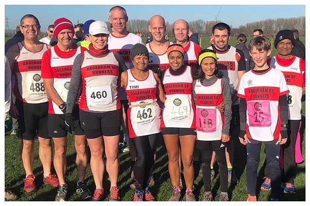 Daggers warming up for Benfleet 15 at Chingford League XC yesterday in Hackney Marshes. Well done everyone and good luck for today&rsquo;s Benfleet 15 - digger dagger! 💪🏃🏻&zwj;♀️🏃🏾&zwj;♂️🏃🏼&zwj;♂️🏃🏻🏃🏽&zwj;♀️ #dagenham88runners #dagenham88 