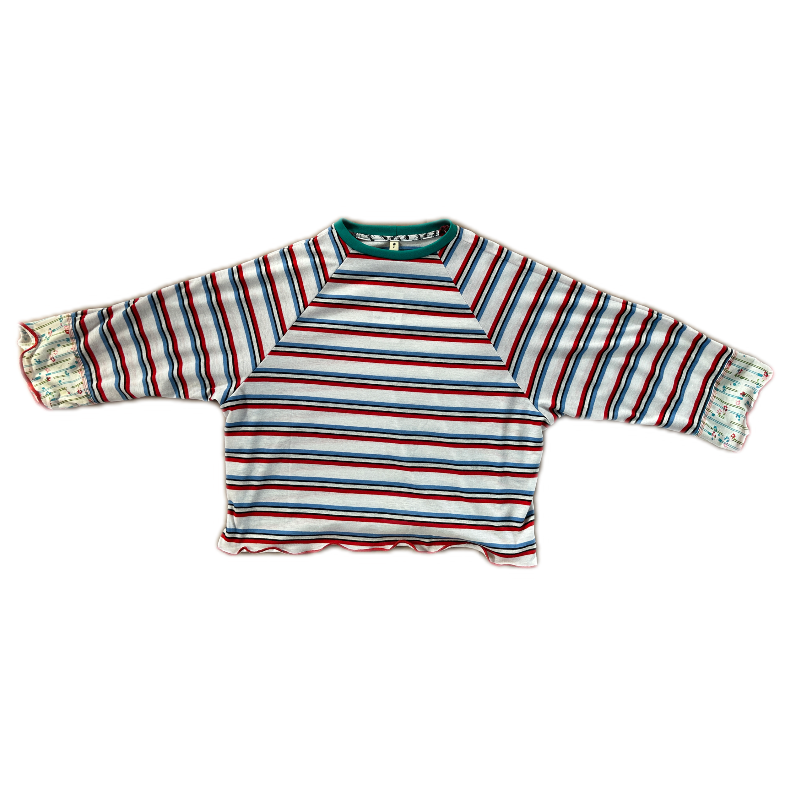M/L Crop Raglan Top