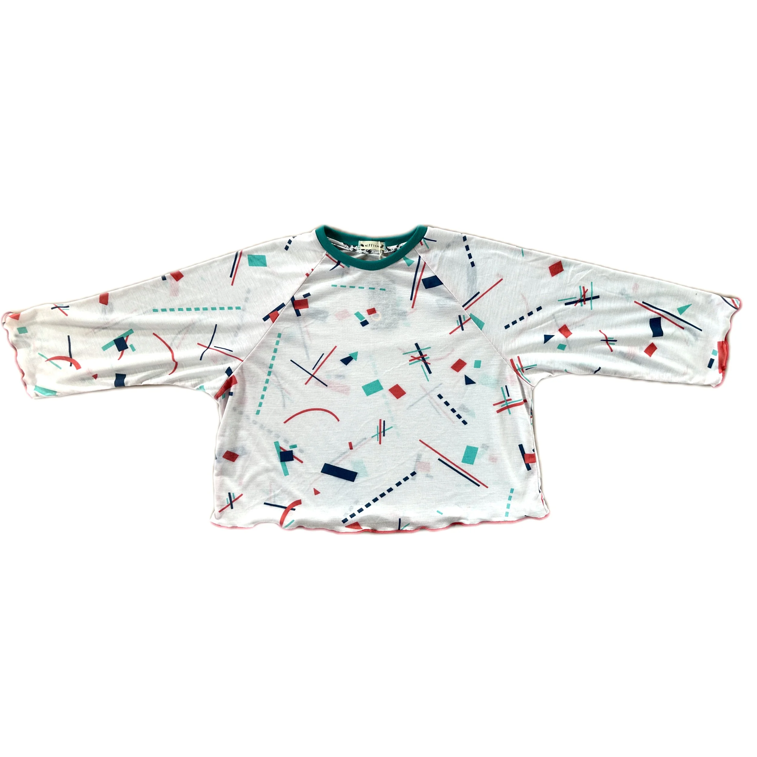 M/L Crop Raglan Top