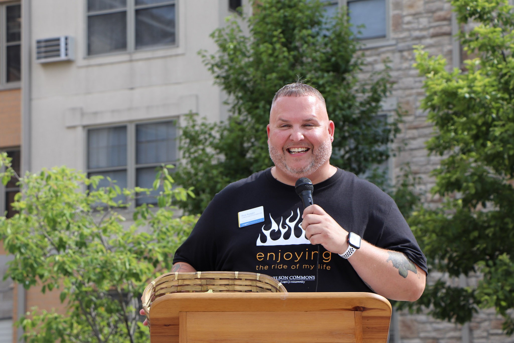 2 Speakers_5637.jpg