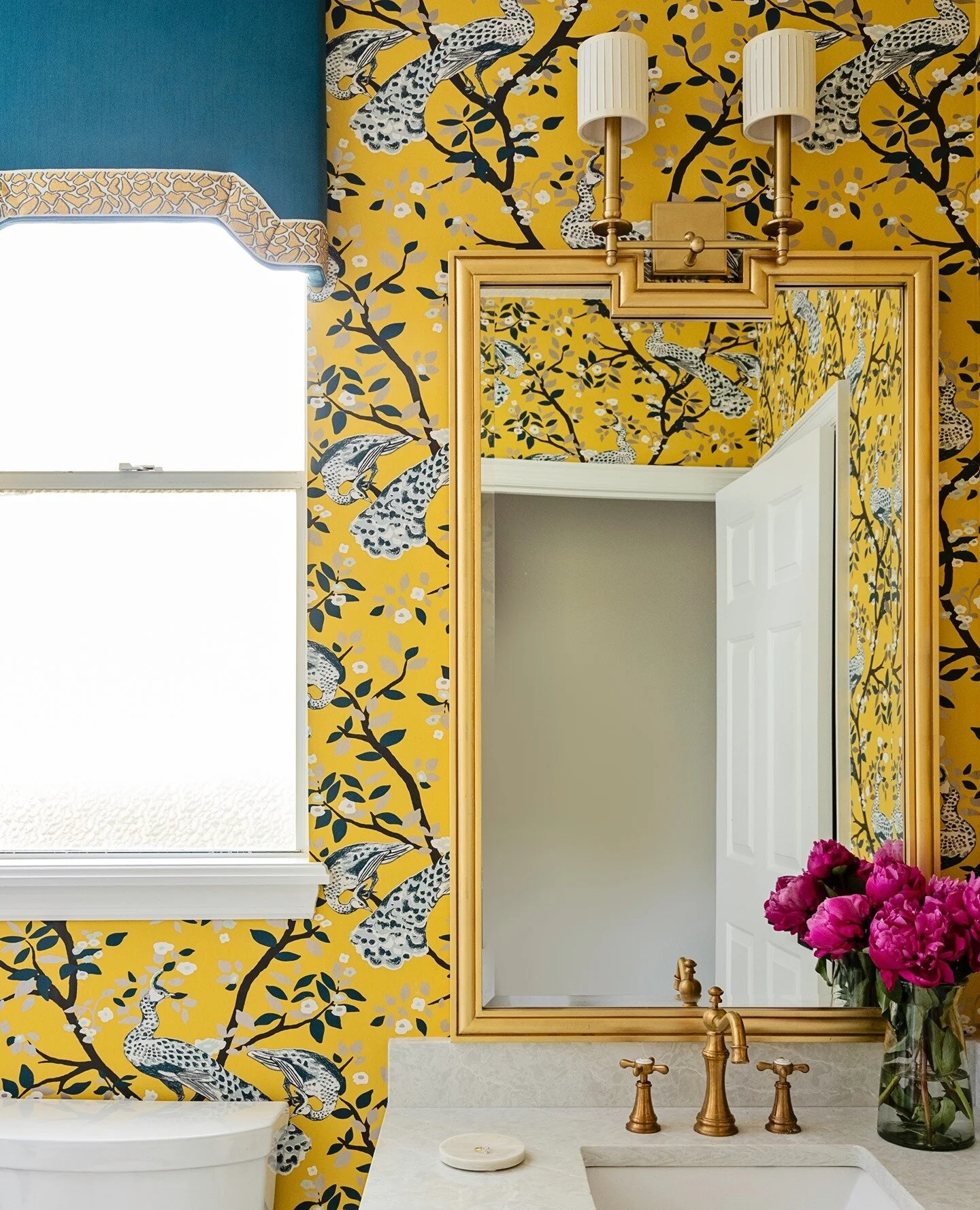 Go big and go bold! (In all things, not just wallpaper!)⁠
⚪⁠
Bathroom design by @tinamarieinteriordesign⁠
____________________________________________⁠
📦 Follow @getstashed for all your receiving needs and to see what we can offer you!⁠
🏠 Check out